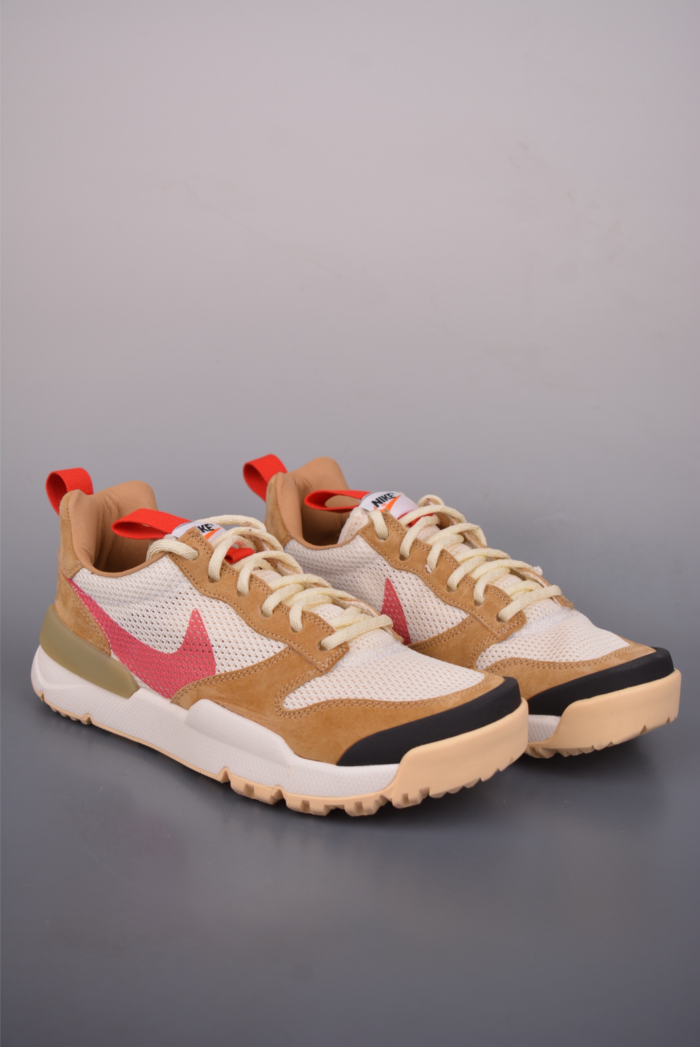 320 Tom Sachs x Nike Craft Mars Yard 2.0 联名宇航员 神游太空 百搭休闲运动透气慢跑鞋 IF2885-100-Chinese UA Cheap High Quatity Brand Clothes Bags handbags Sneakers wholesale wholesaler seller from China Factory suppliers Fashion Clothing Shoes best Quality Beautiful Price 320 Tom Sachs x Nike Craft Mars Yard 2.0 联名宇航员 神游太空 百搭休闲运动透气慢跑鞋 IF2885-100