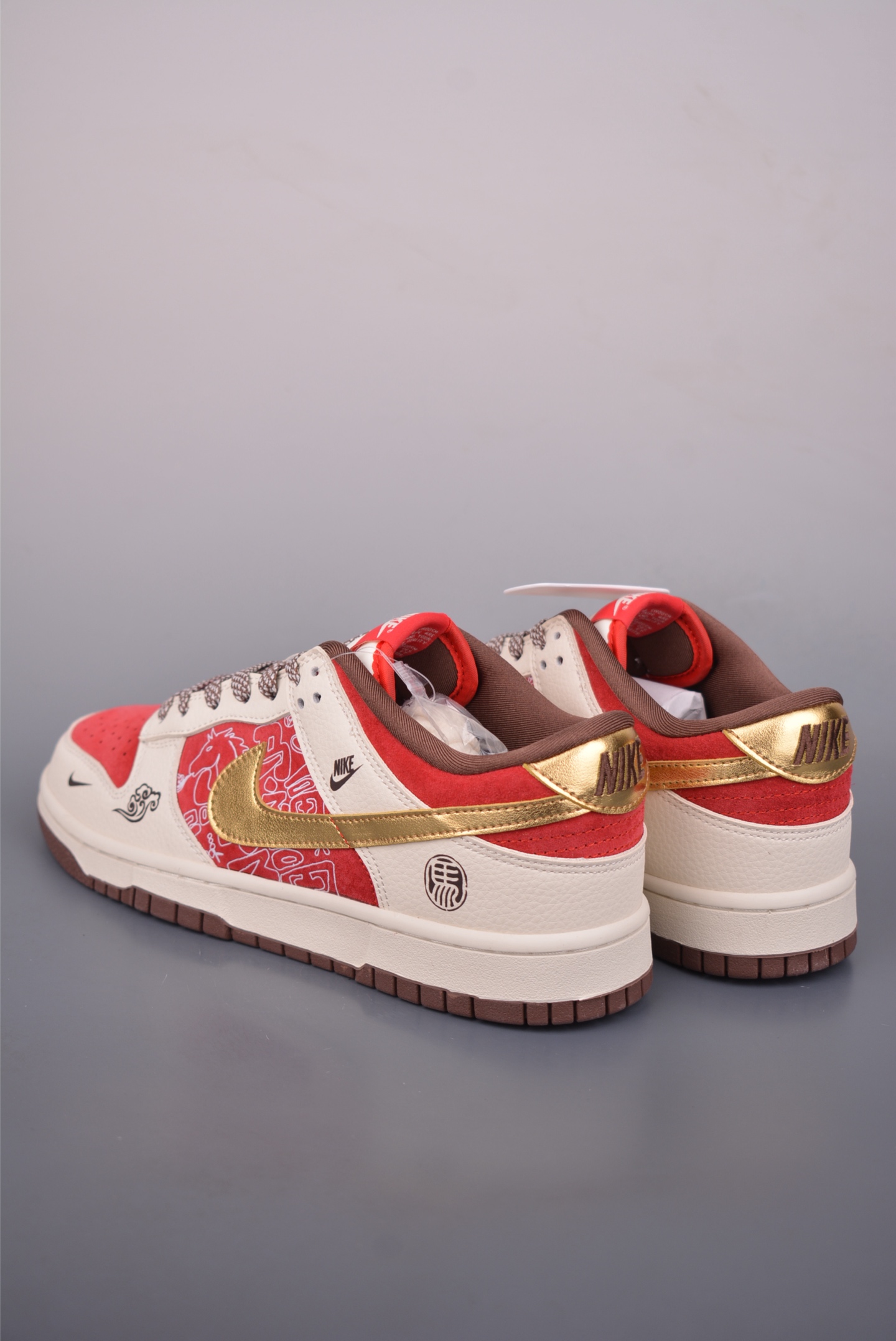 Nike SB Dunk Low 马年限定 DN3168-025-Chinese wholesaler seller Clothes Bags handbags wholesale Shoes High Quatity wholesaler seller Cheap Sneakers from China Factory Chinese suppliers china wholesale clothing wholesaler seller Nike SB Dunk Low 马年限定 DN3168-025
