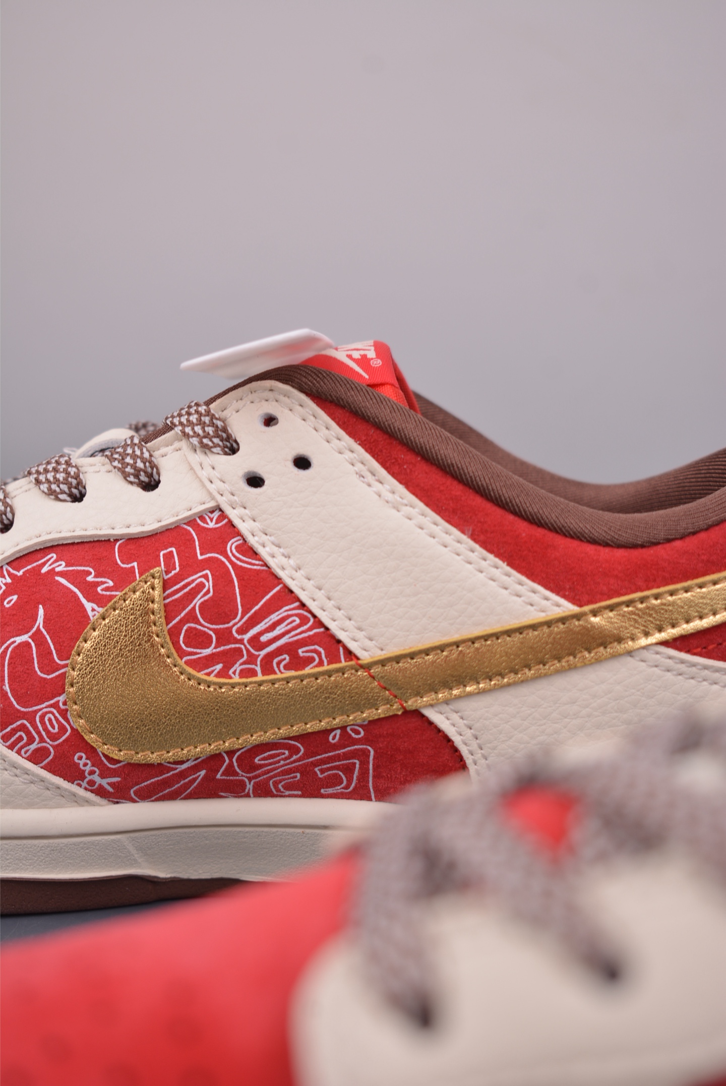 Nike SB Dunk Low 马年限定 DN3168-025-Chinese wholesaler seller Clothes Bags handbags wholesale Shoes High Quatity wholesaler seller Cheap Sneakers from China Factory Chinese suppliers china wholesale clothing wholesaler seller Nike SB Dunk Low 马年限定 DN3168-025