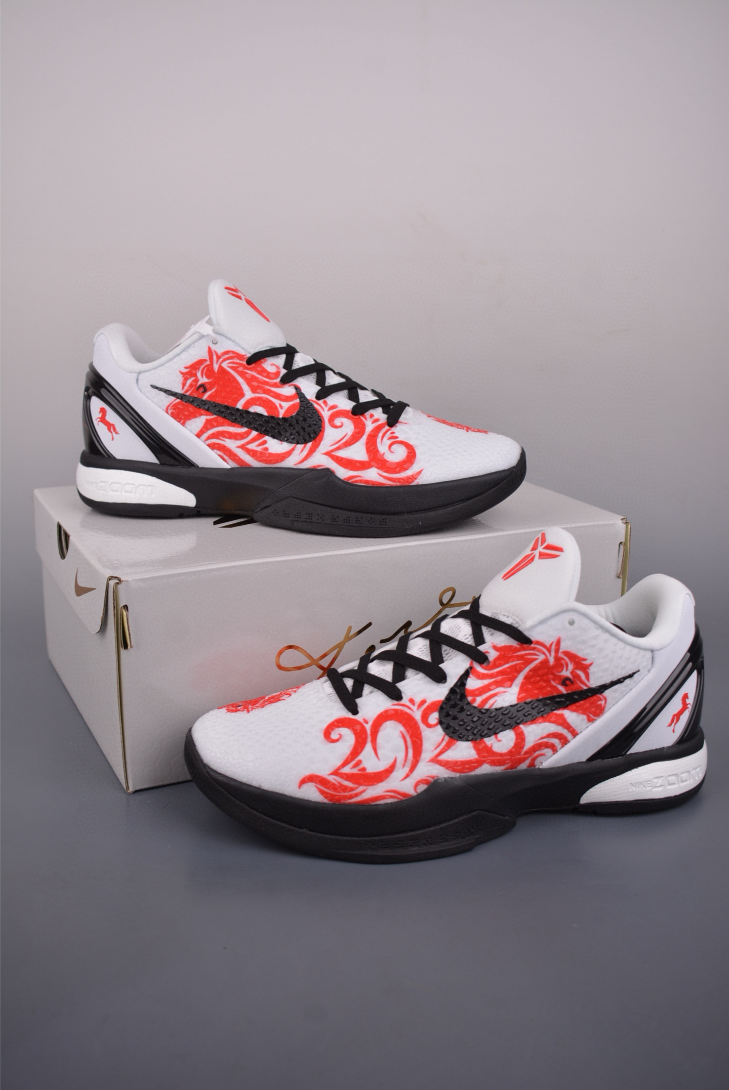 360 Nike Zoom Kobe VI 马年限定 CNY新年款 科比6代 低帮复刻实战运动低帮文化篮球鞋 CW2190-030-Chinese UA Cheap High Quatity Brand Clothes Bags handbags Sneakers wholesale wholesaler seller from China Factory suppliers Fashion Clothing Shoes best Quality Beautiful Price 360 Nike Zoom Kobe VI 马年限定 CNY新年款 科比6代 低帮复刻实战运动低帮文化篮球鞋 CW2190-030