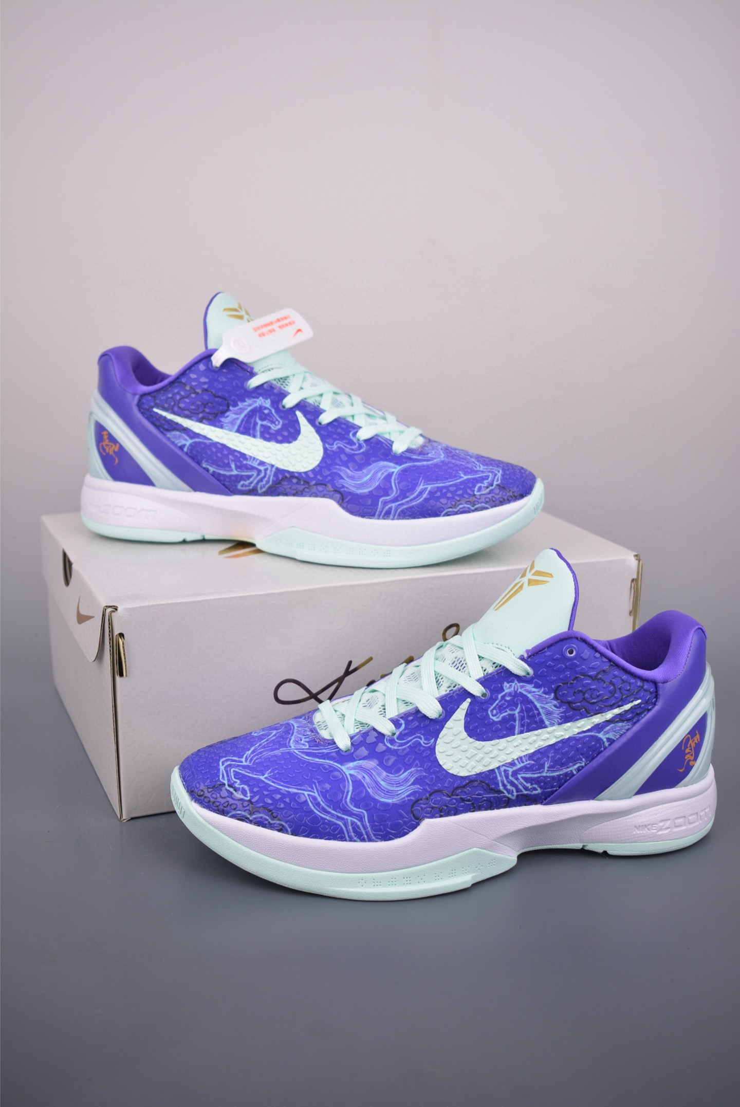 360 Nike Zoom Kobe VI 马年限定 CNY新年款 科比6代 低帮复刻实战运动低帮文化篮球鞋 CW2190-030-Chinese UA Cheap High Quatity Brand Clothes Bags handbags Sneakers wholesale wholesaler seller from China Factory suppliers Fashion Clothing Shoes best Quality Beautiful Price 360 Nike Zoom Kobe VI 马年限定 CNY新年款 科比6代 低帮复刻实战运动低帮文化篮球鞋 CW2190-030