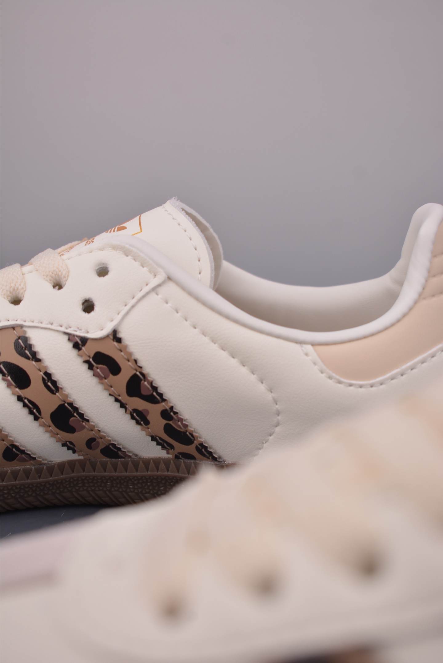 Adidas三叶草SAMBA 休闲板鞋 JQ5874
