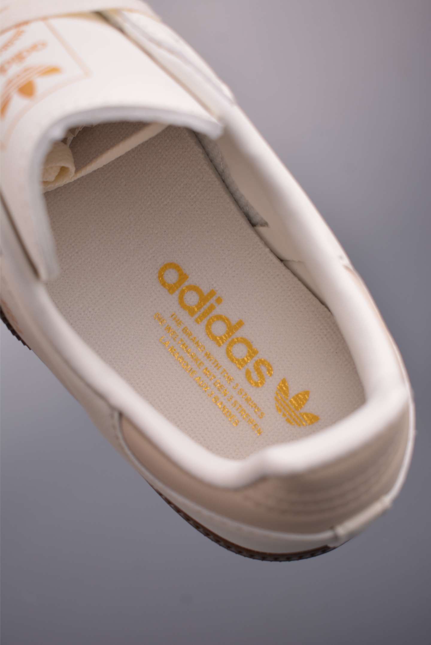 Adidas三叶草SAMBA 休闲板鞋 JQ5874