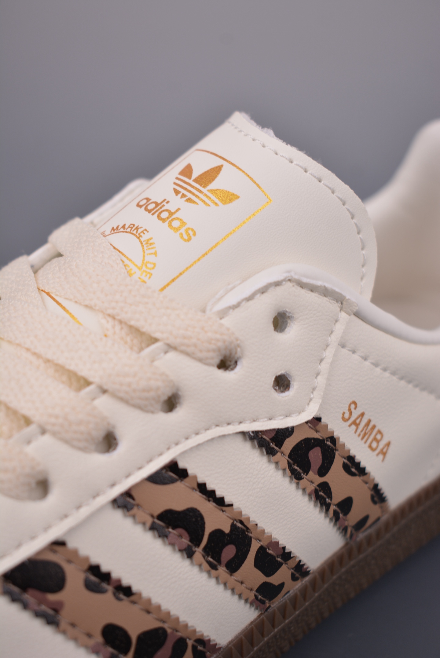 Adidas三叶草SAMBA 休闲板鞋 JQ5874