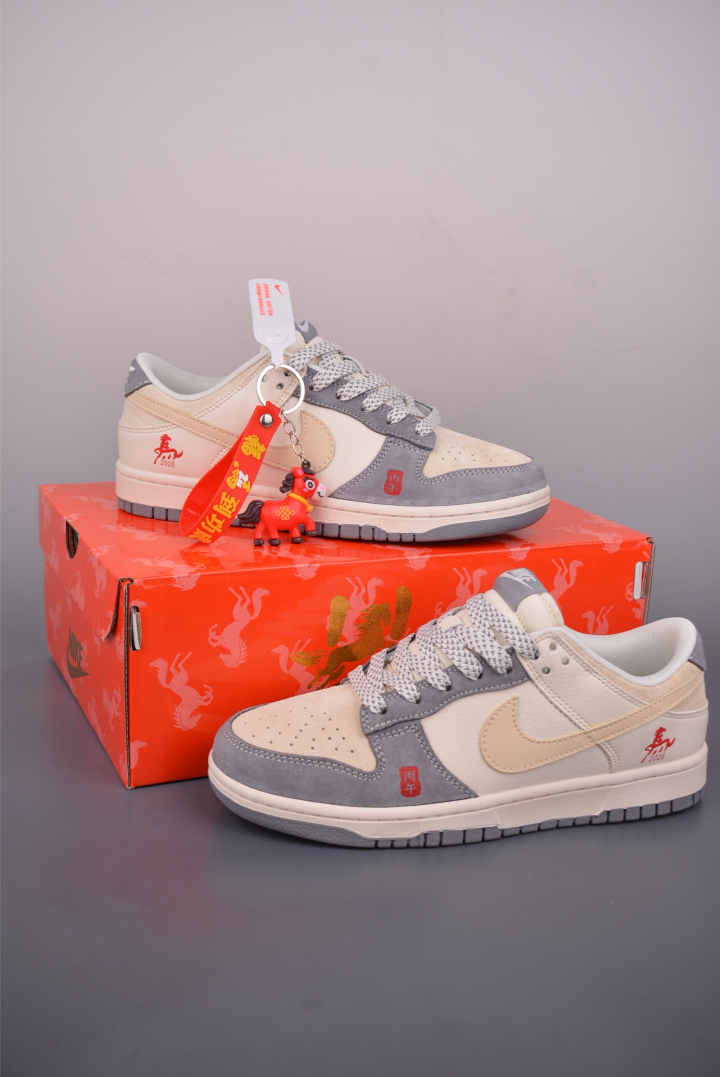 Nike SB Dunk Low 马年限定 JJ2508-Top High Quatity Cheap Sneakers Fashion Clothing Clothes Bags handbags Shoes of all Brand wholesale With The best Quality And Beautiful Price from China Factory Chinese suppliers wholesaler seller Nike SB Dunk Low 马年限定 JJ2508