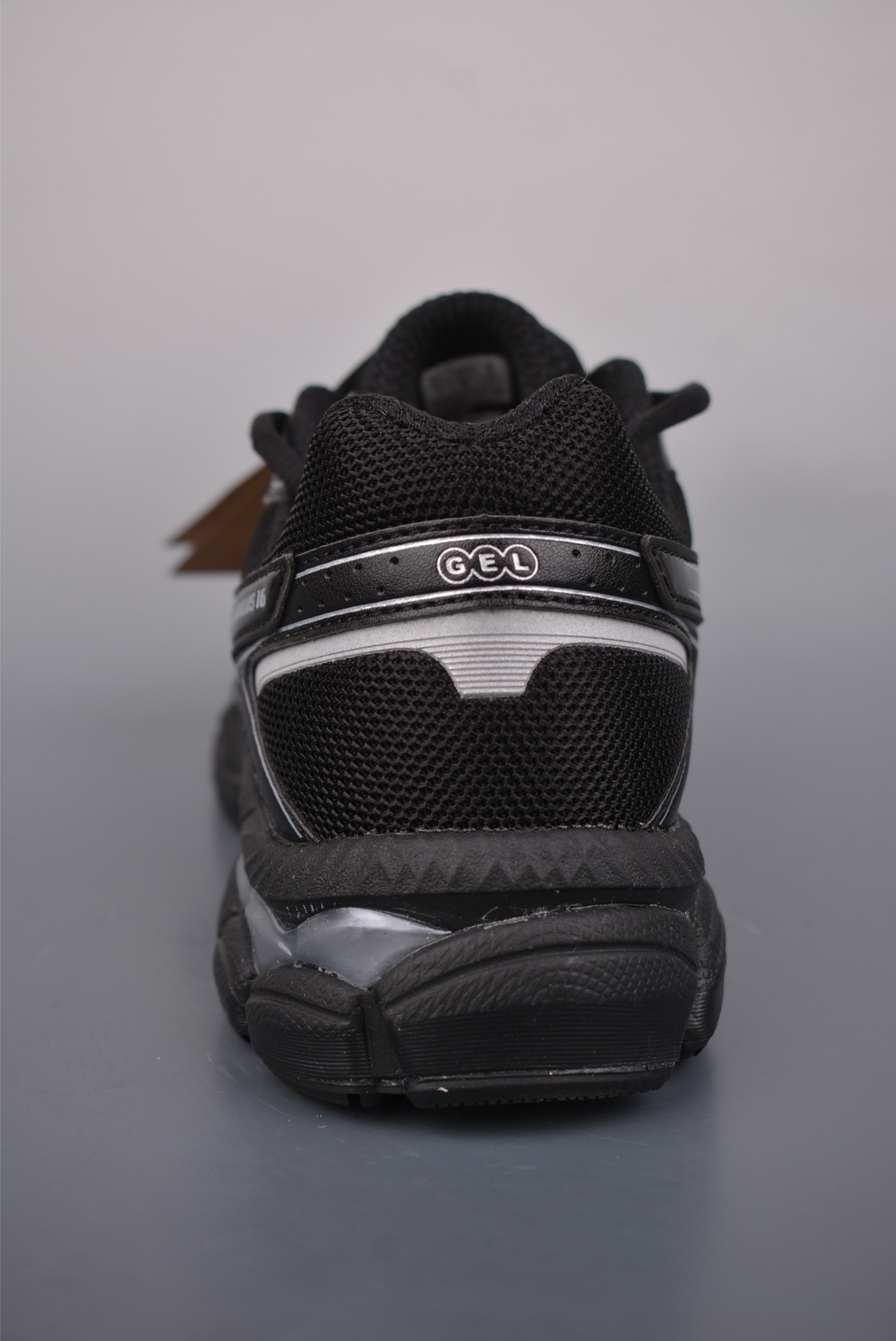 200 Asics Gel-CUMULUS 16 亚瑟士运动休闲透气专业跑鞋 1203A733-002-Chinese UA Cheap High Quatity Brand Clothes Bags handbags Sneakers wholesale wholesaler seller from China Factory suppliers Fashion Clothing Shoes best Quality Beautiful Price 200 Asics Gel-CUMULUS 16 亚瑟士运动休闲透气专业跑鞋 1203A733-002