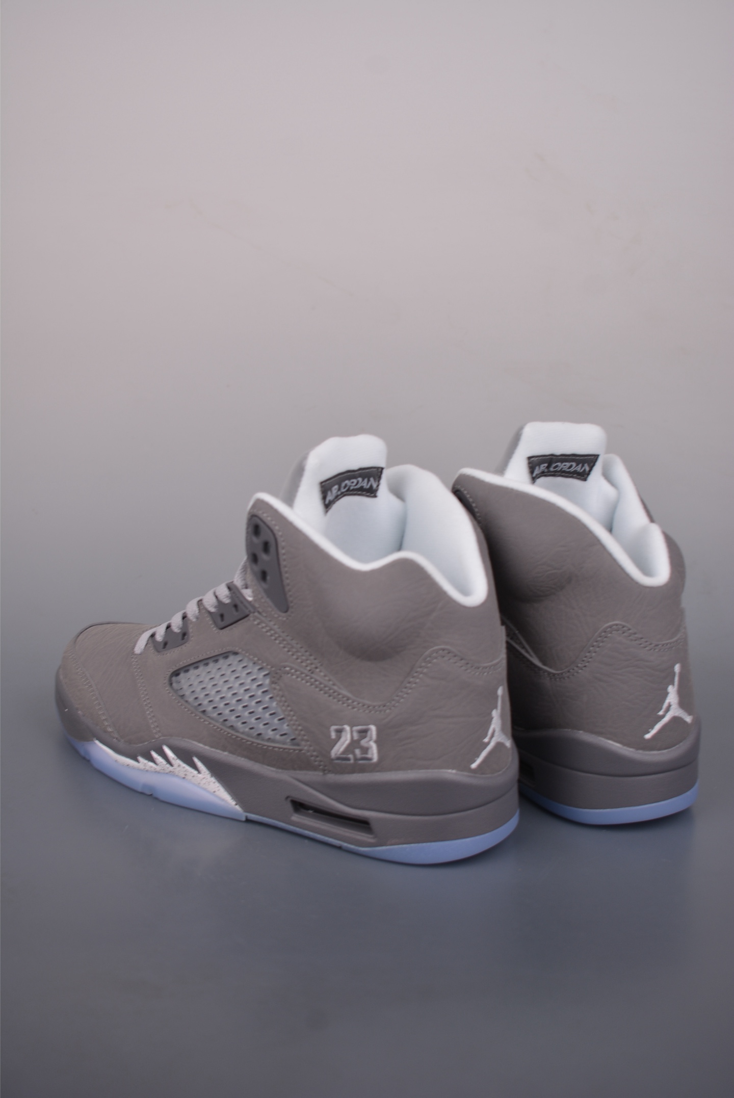 280 Air Jordan 5 retro 高邦 DD0587-002-Chinese UA Cheap High Quatity Brand Clothes Bags handbags Sneakers wholesale wholesaler seller from China Factory suppliers Fashion Clothing Shoes best Quality Beautiful Price 280 Air Jordan 5 retro 高邦 DD0587-002