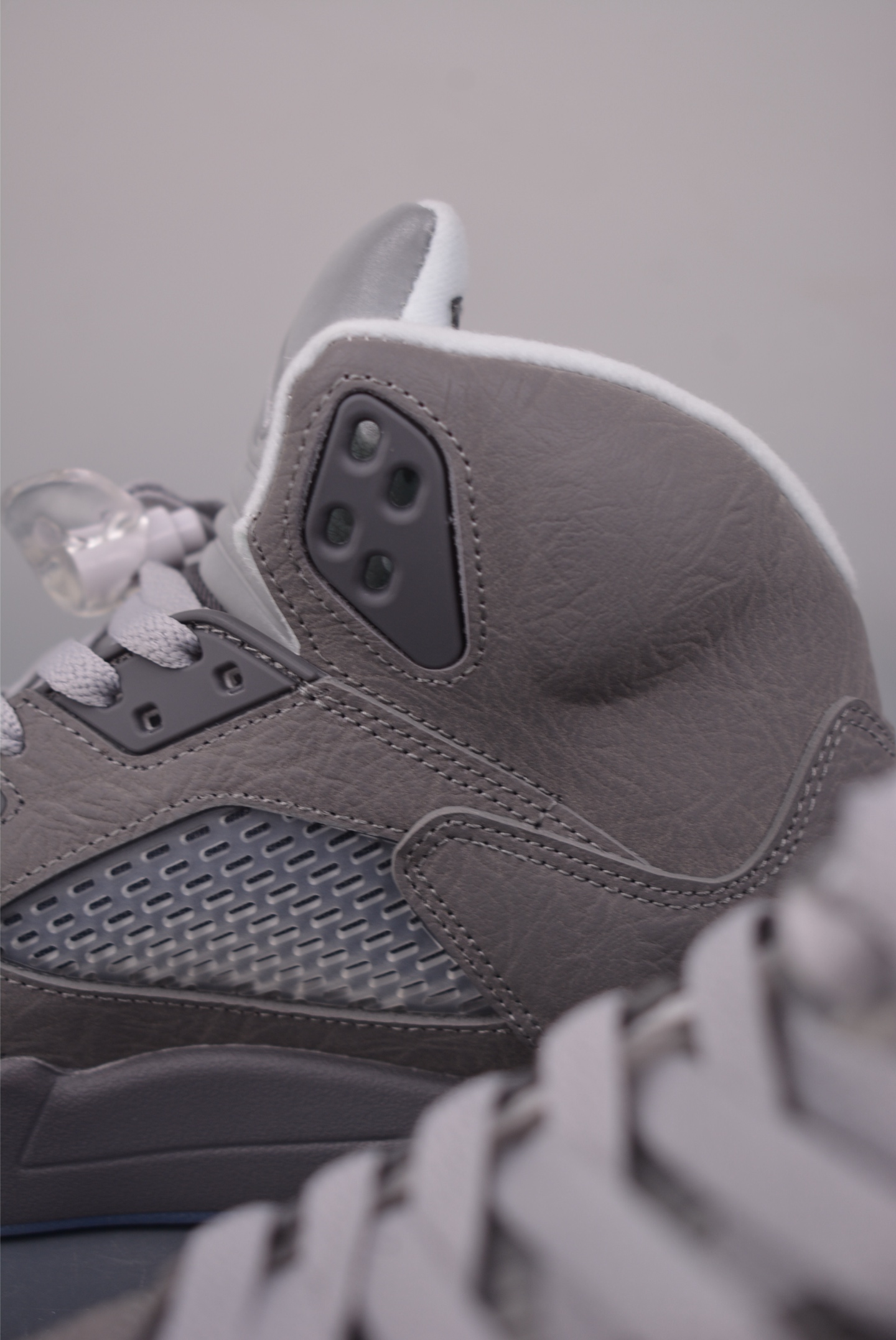 280 Air Jordan 5 retro 高邦 DD0587-002-Chinese UA Cheap High Quatity Brand Clothes Bags handbags Sneakers wholesale wholesaler seller from China Factory suppliers Fashion Clothing Shoes best Quality Beautiful Price 280 Air Jordan 5 retro 高邦 DD0587-002