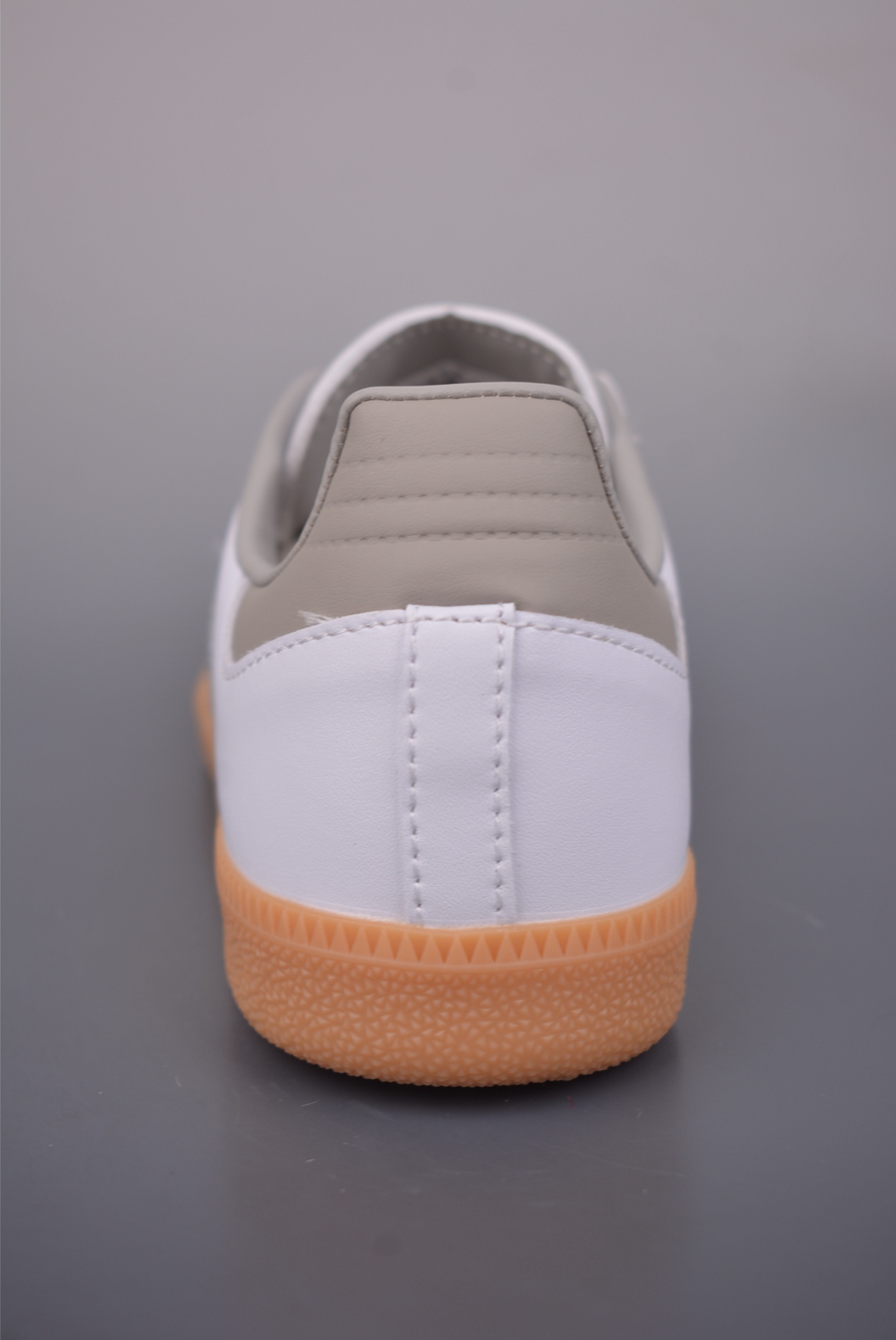 140 Adidas三叶草SAMBA 休闲板鞋 KK0063-Chinese UA Cheap High Quatity Brand Clothes Bags handbags Sneakers wholesale wholesaler seller from China Factory suppliers Fashion Clothing Shoes best Quality Beautiful Price 140 Adidas三叶草SAMBA 休闲板鞋 KK0063