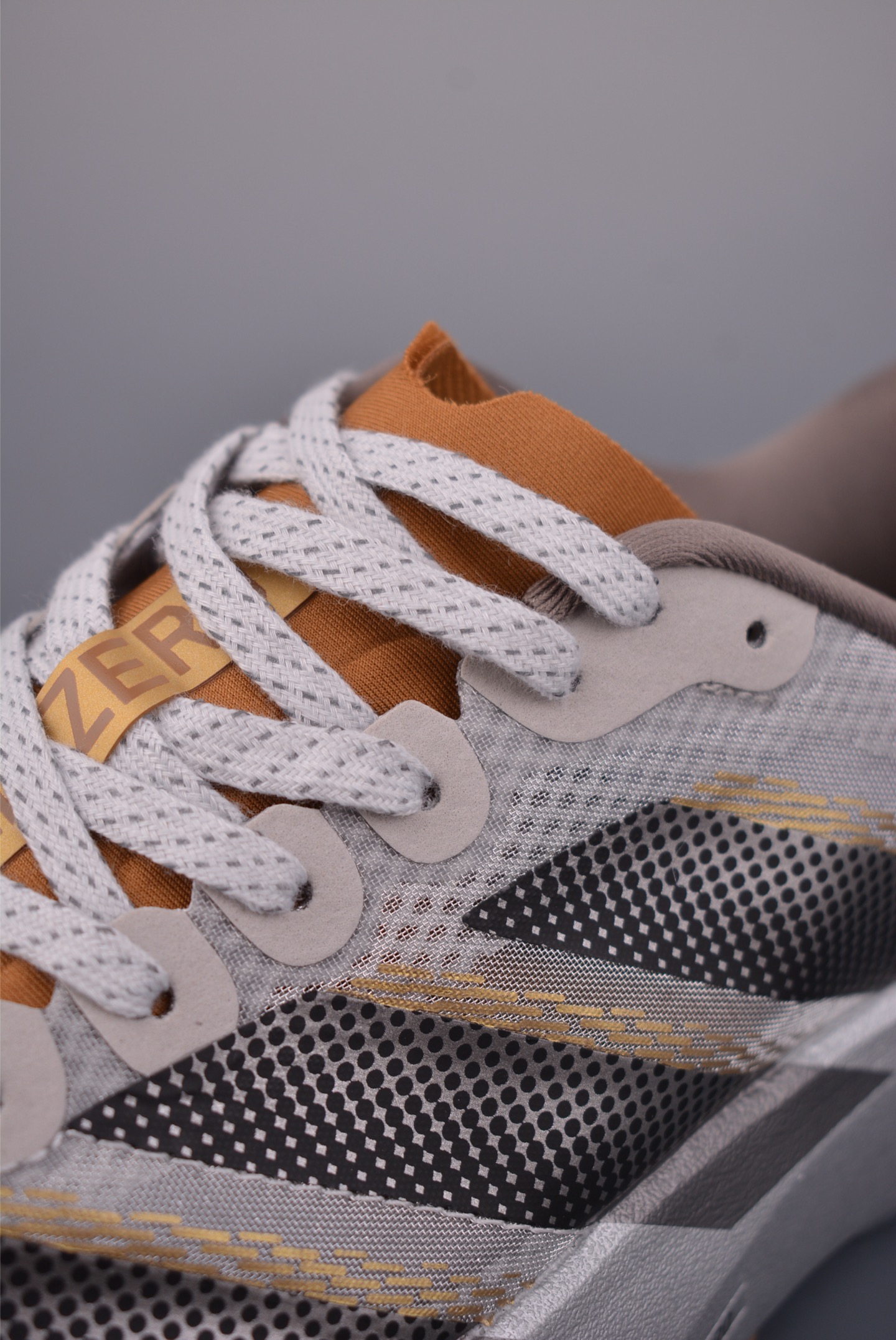 180 Adidas Adizero Evo SL M 阿迪超轻透气缓震跑鞋 KK4310