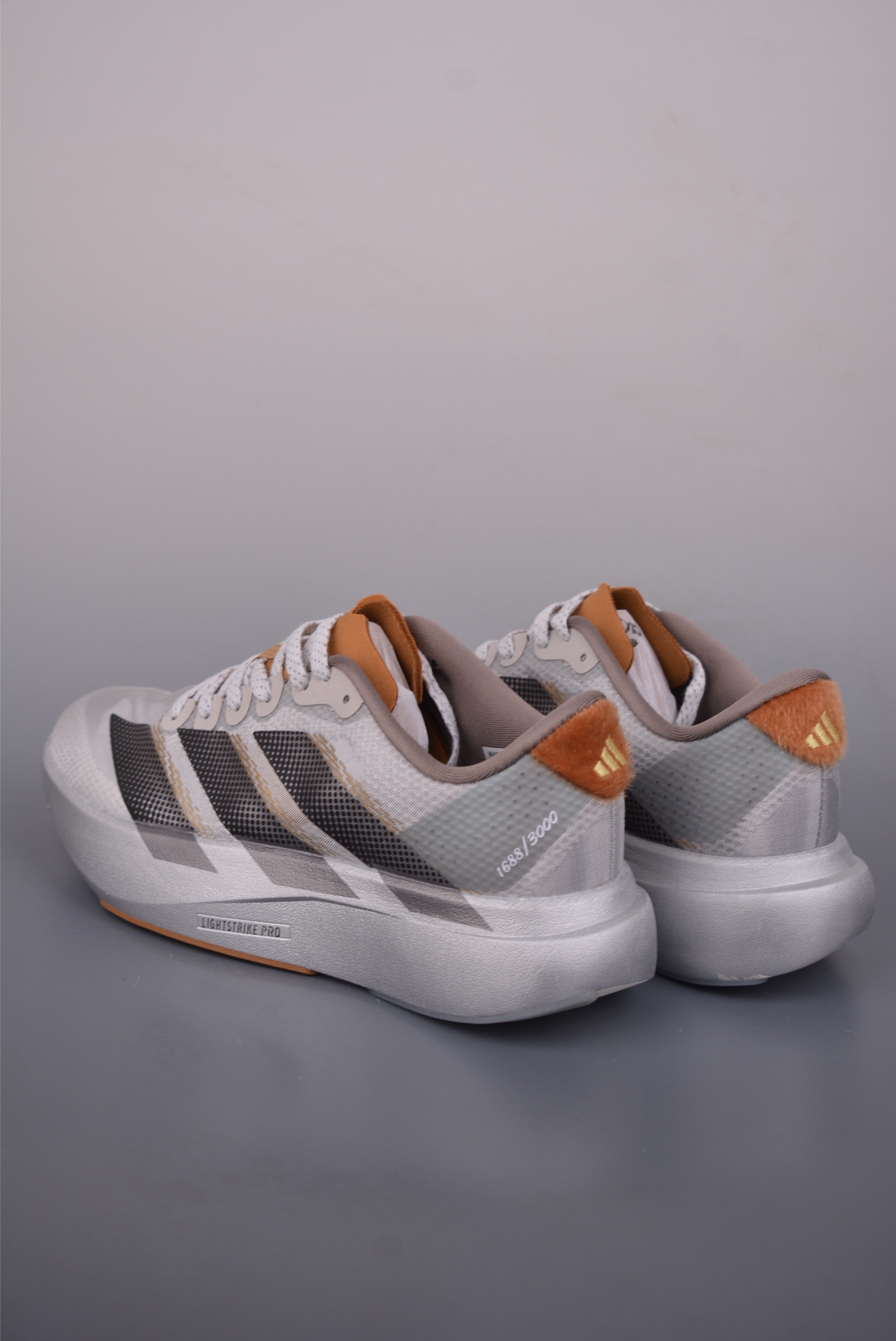 180 Adidas Adizero Evo SL M 阿迪超轻透气缓震跑鞋 KK4310