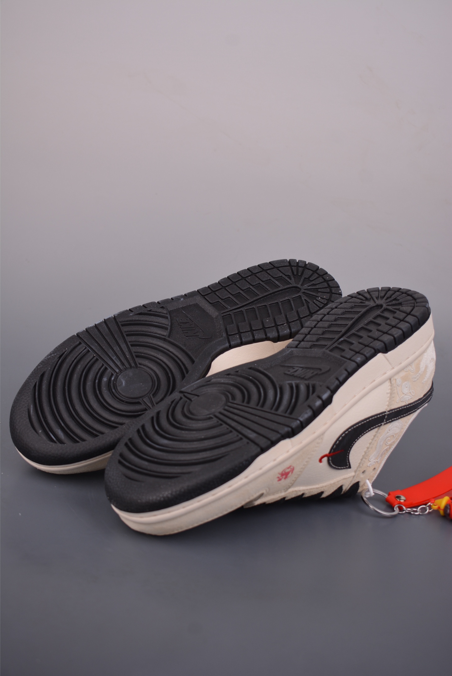 280 Nike SB Dunk Low 马年限定 ZH2598-802-Chinese UA Cheap High Quatity Brand Clothes Bags handbags Sneakers wholesale wholesaler seller from China Factory suppliers Fashion Clothing Shoes best Quality Beautiful Price 280 Nike SB Dunk Low 马年限定 ZH2598-802