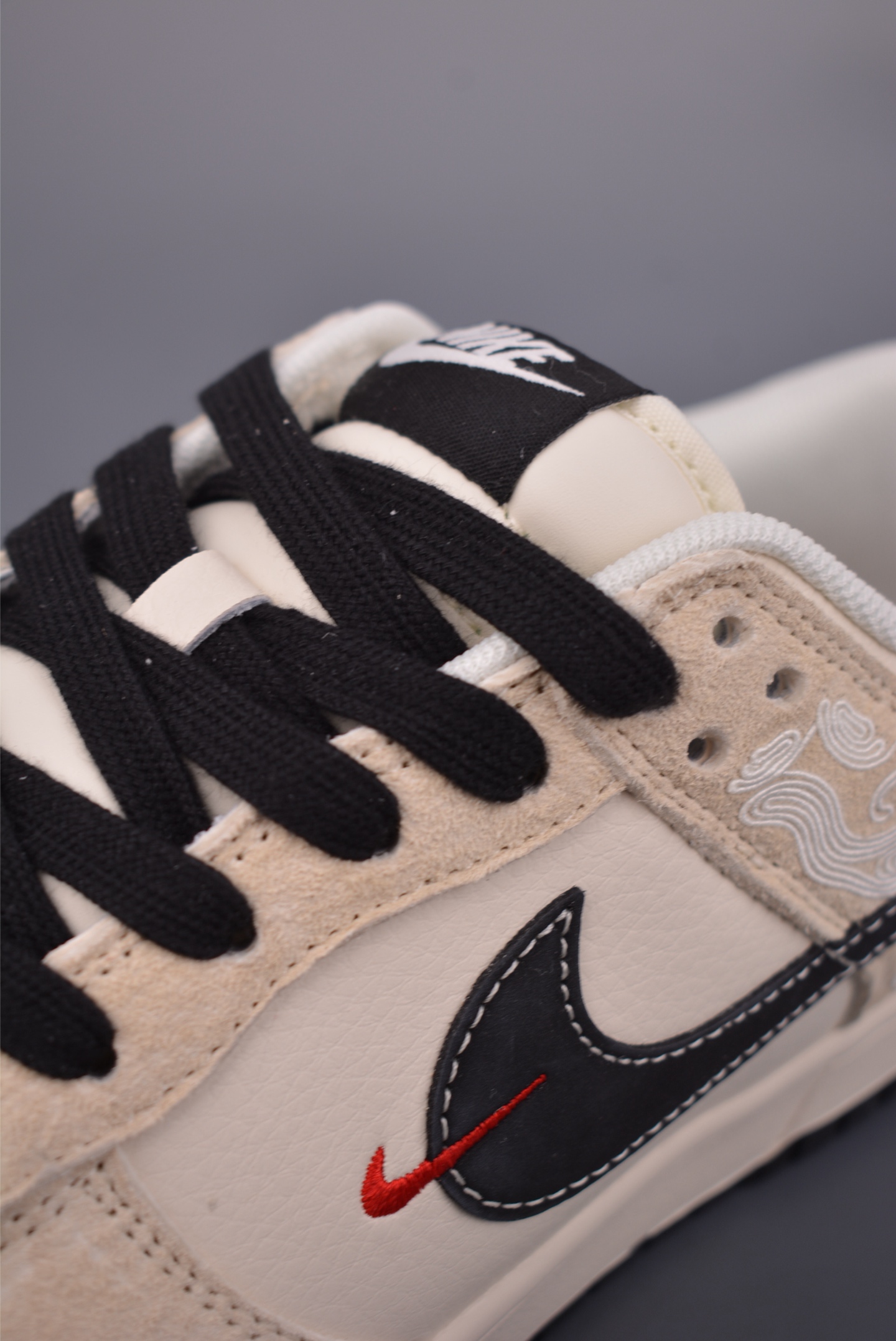 280 Nike SB Dunk Low 马年限定 ZH2598-802-Chinese UA Cheap High Quatity Brand Clothes Bags handbags Sneakers wholesale wholesaler seller from China Factory suppliers Fashion Clothing Shoes best Quality Beautiful Price 280 Nike SB Dunk Low 马年限定 ZH2598-802
