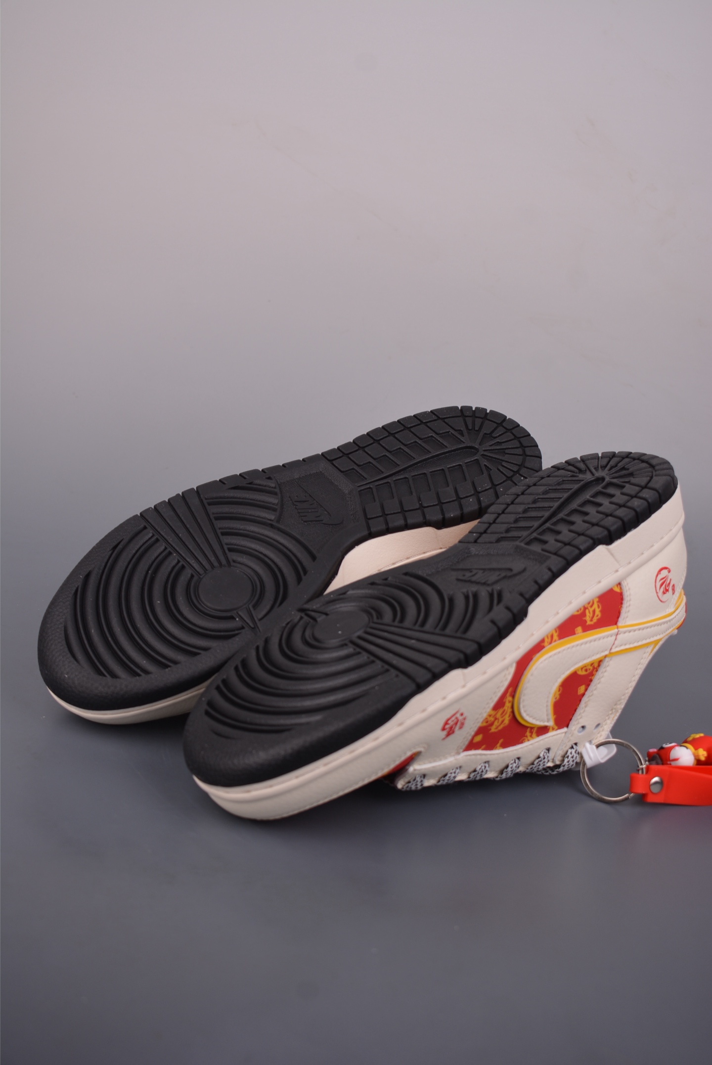 280 Nike SB Dunk Low 马年限定 FC1688-245