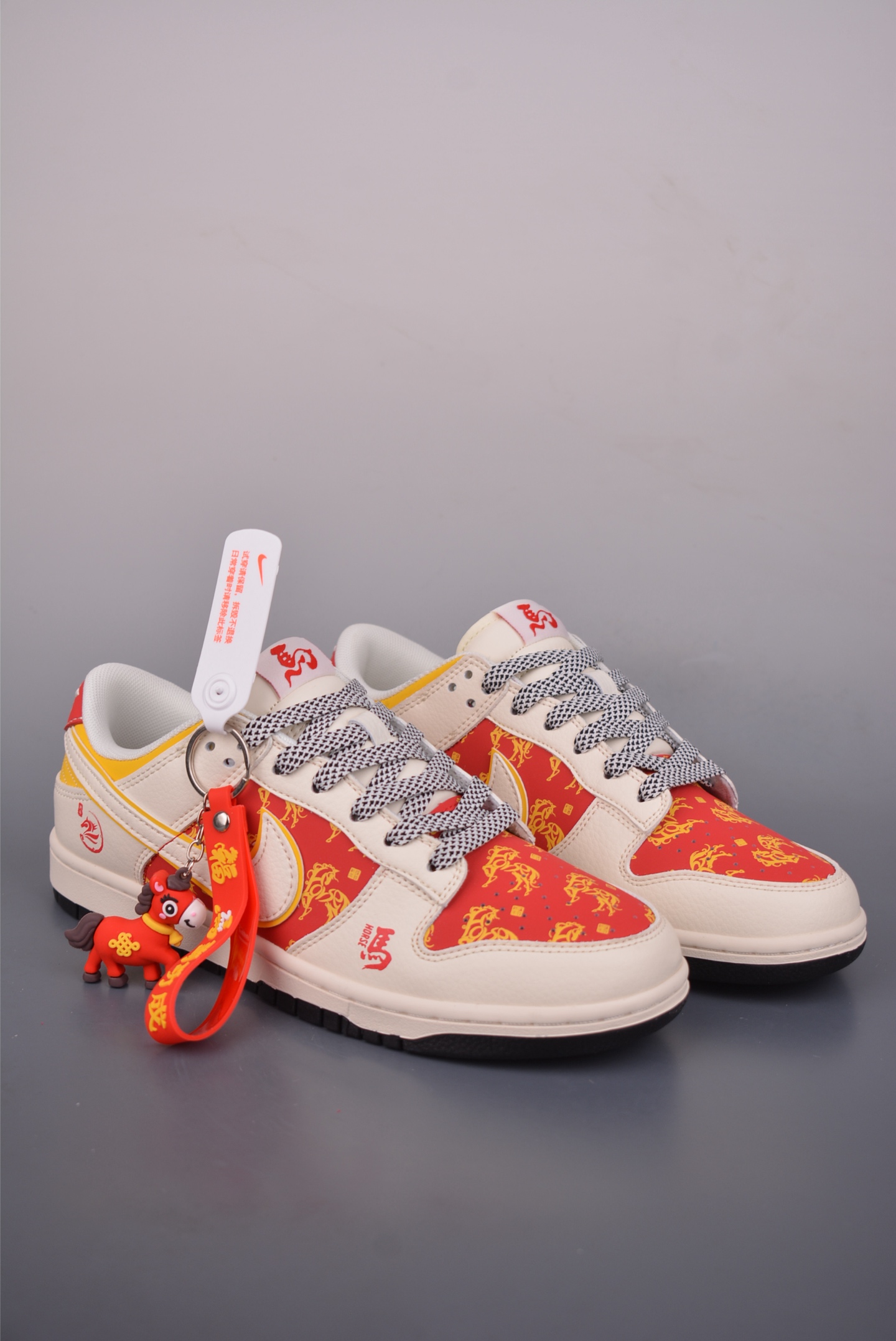 280 Nike SB Dunk Low 马年限定 FC1688-245