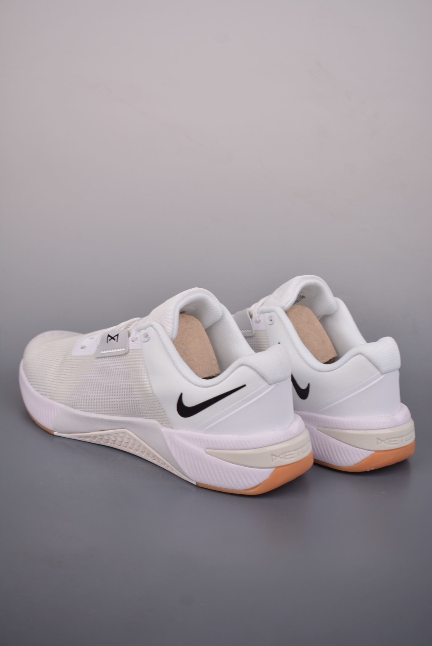 NIKE METCON 10男子透气轻便训练鞋 冬季健身缓震运动 HJ1875-100-Top High Quatity Cheap Sneakers Fashion Clothing Clothes Bags handbags Shoes of all Brand wholesale With The best Quality And Beautiful Price from China Factory Chinese suppliers wholesaler seller NIKE METCON 10男子透气轻便训练鞋 冬季健身缓震运动 HJ1875-100