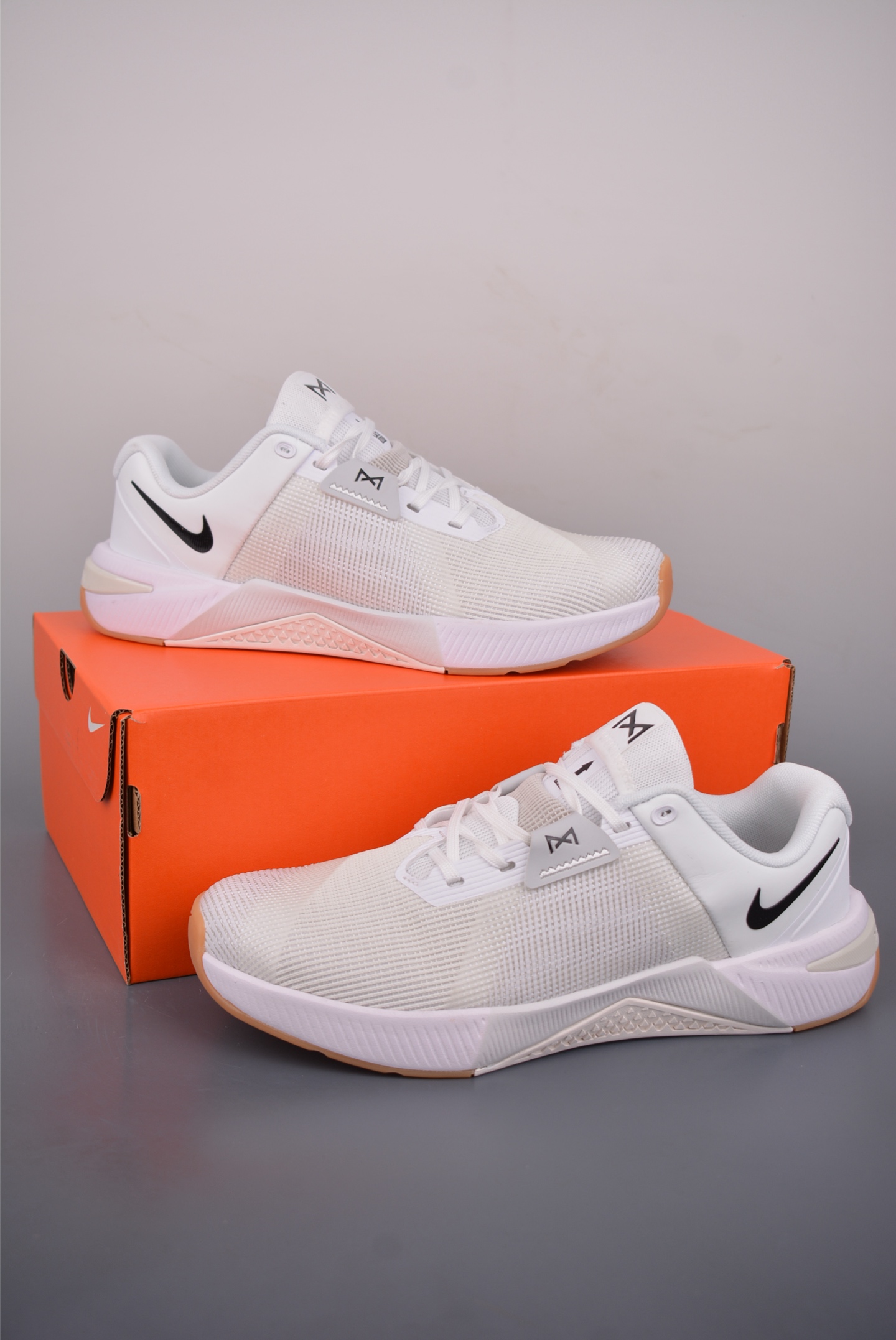 NIKE METCON 10男子透气轻便训练鞋 冬季健身缓震运动 HJ1875-100-Top High Quatity Cheap Sneakers Fashion Clothing Clothes Bags handbags Shoes of all Brand wholesale With The best Quality And Beautiful Price from China Factory Chinese suppliers wholesaler seller NIKE METCON 10男子透气轻便训练鞋 冬季健身缓震运动 HJ1875-100