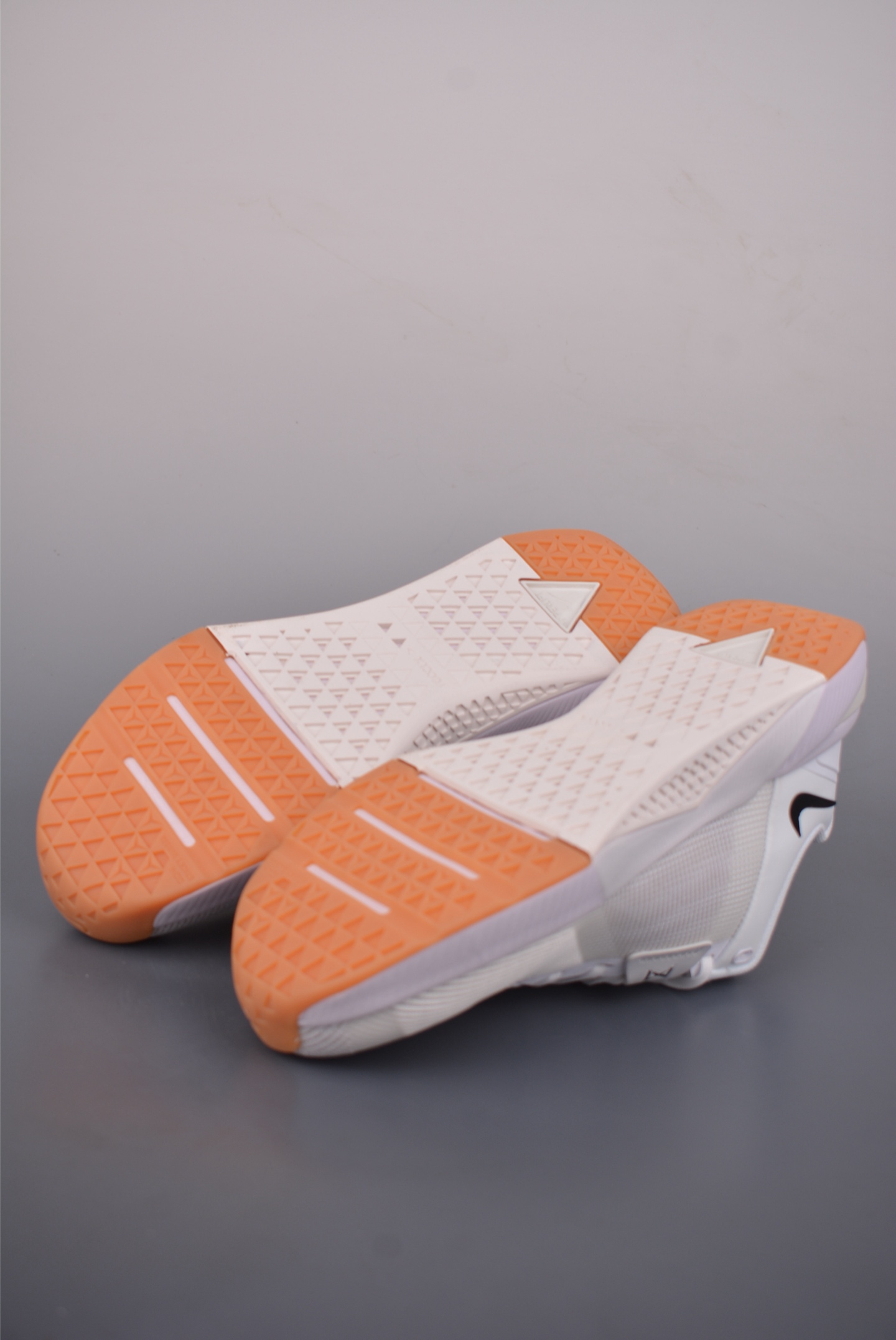 NIKE METCON 10男子透气轻便训练鞋 冬季健身缓震运动 HJ1875-100-Top High Quatity Cheap Sneakers Fashion Clothing Clothes Bags handbags Shoes of all Brand wholesale With The best Quality And Beautiful Price from China Factory Chinese suppliers wholesaler seller NIKE METCON 10男子透气轻便训练鞋 冬季健身缓震运动 HJ1875-100