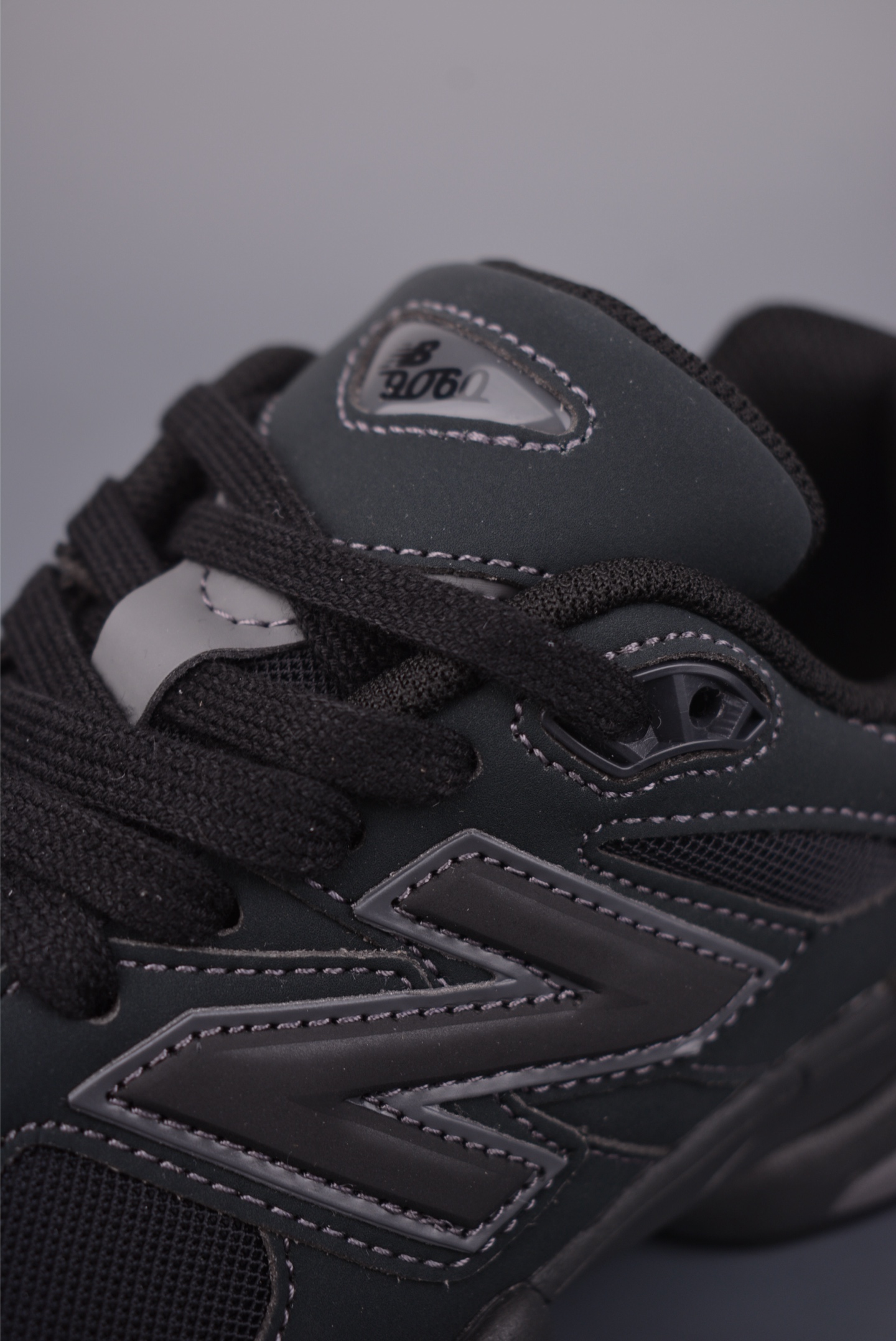Joe Freshgoods x New Balance 渠道 NB9060 联名款 复古休闲运动慢跑鞋 U906079E Joe Freshgoods x New Balance 渠道 NB9060 联名款 复古休闲运动慢跑鞋 U906079E