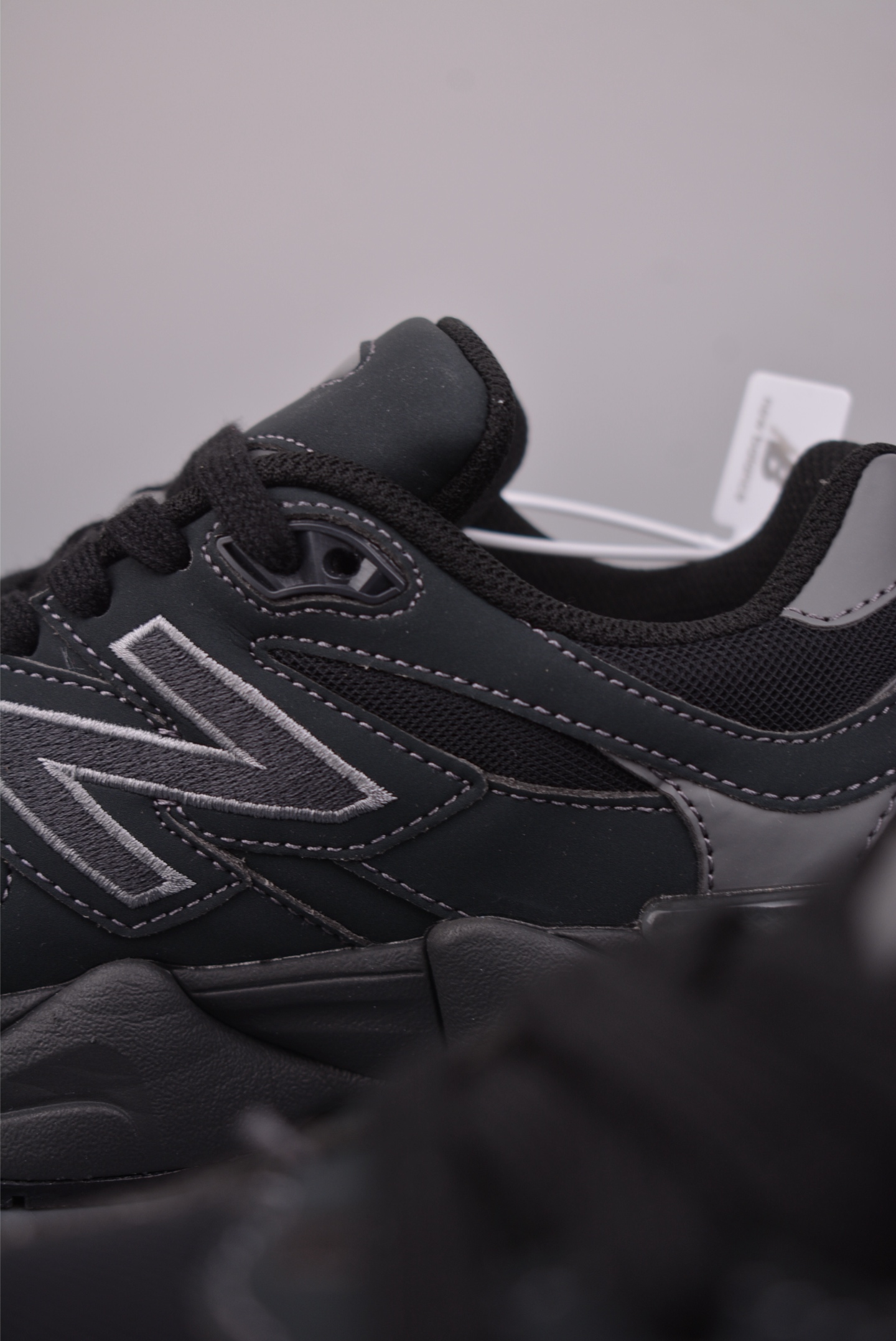 Joe Freshgoods x New Balance 渠道 NB9060 联名款 复古休闲运动慢跑鞋 U906079E Joe Freshgoods x New Balance 渠道 NB9060 联名款 复古休闲运动慢跑鞋 U906079E