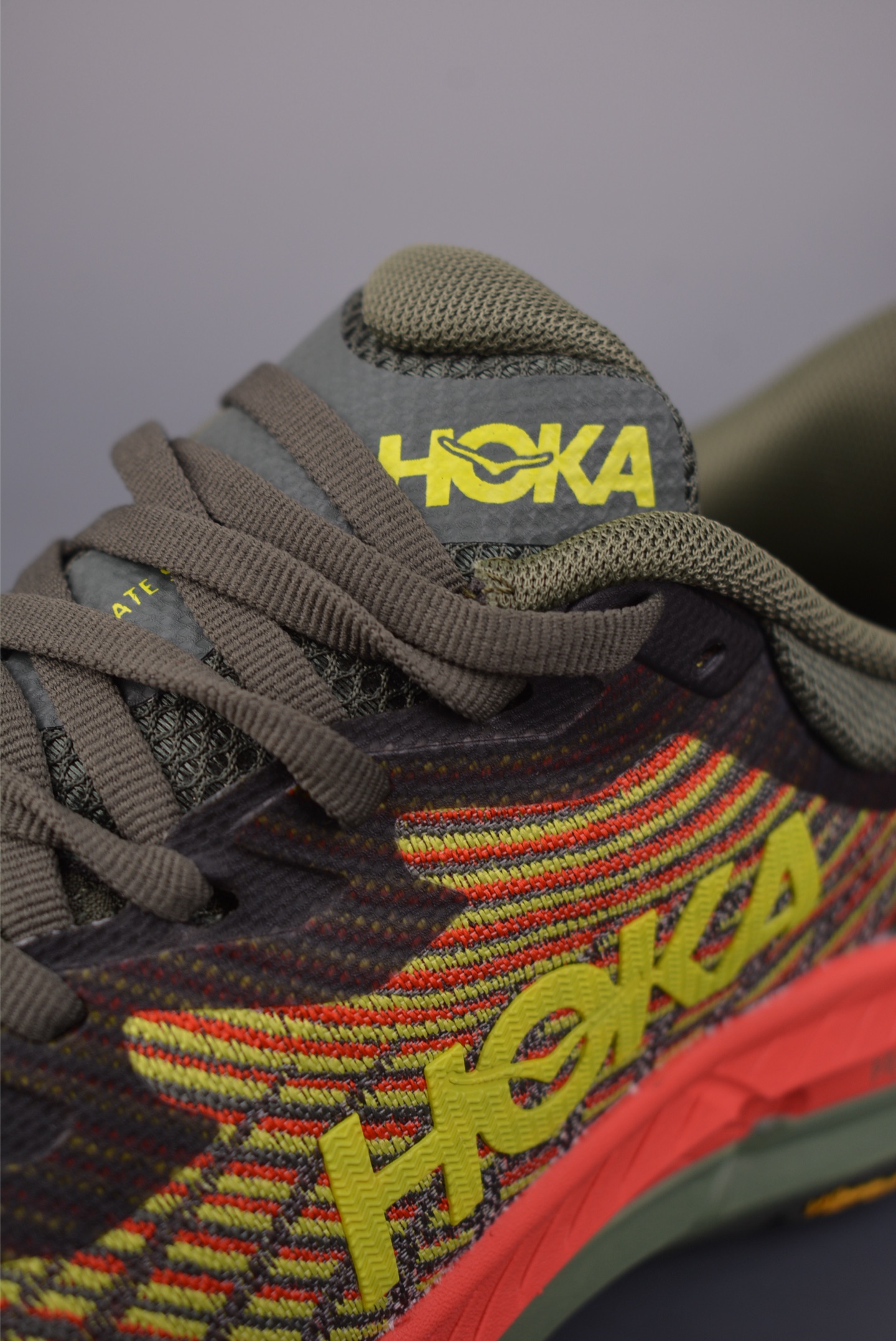 HOKA ONE ONE Mafate Speed 4 低帮专业越野跑步鞋 1129930-Top High Quatity Cheap Sneakers Fashion Clothing Clothes Bags handbags Shoes of all Brand wholesale With The best Quality And Beautiful Price from China Factory Chinese suppliers wholesaler seller HOKA ONE ONE Mafate Speed 4 低帮专业越野跑步鞋 1129930