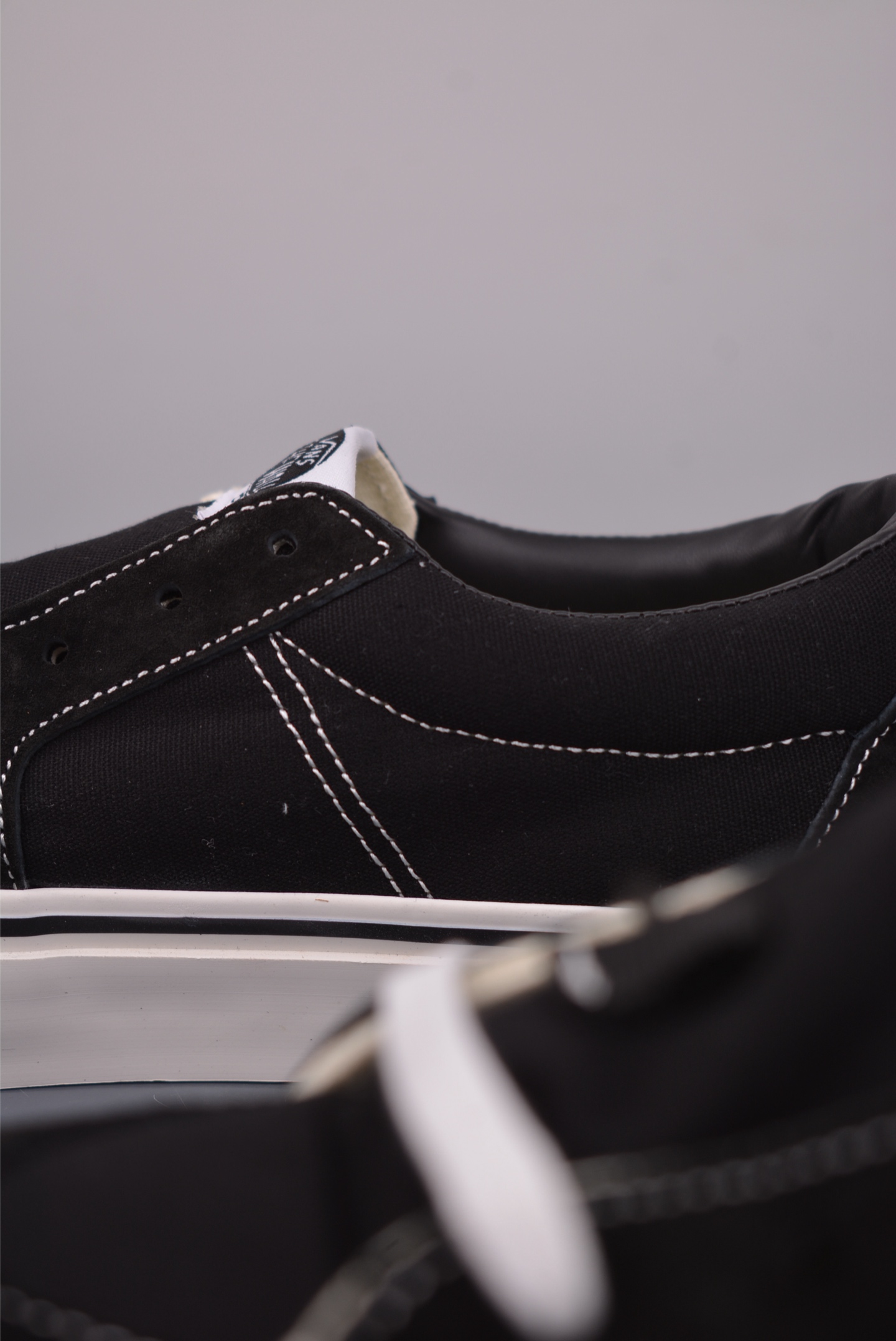 Vans Off The Wall 字母开口笑 美式复古舒适简约轻便低帮帆布鞋-Top High Quatity Cheap Sneakers Fashion Clothing Clothes Bags handbags Shoes of all Brand wholesale With The best Quality And Beautiful Price from China Factory Chinese suppliers wholesaler seller Vans Off The Wall 字母开口笑 美式复古舒适简约轻便低帮帆布鞋