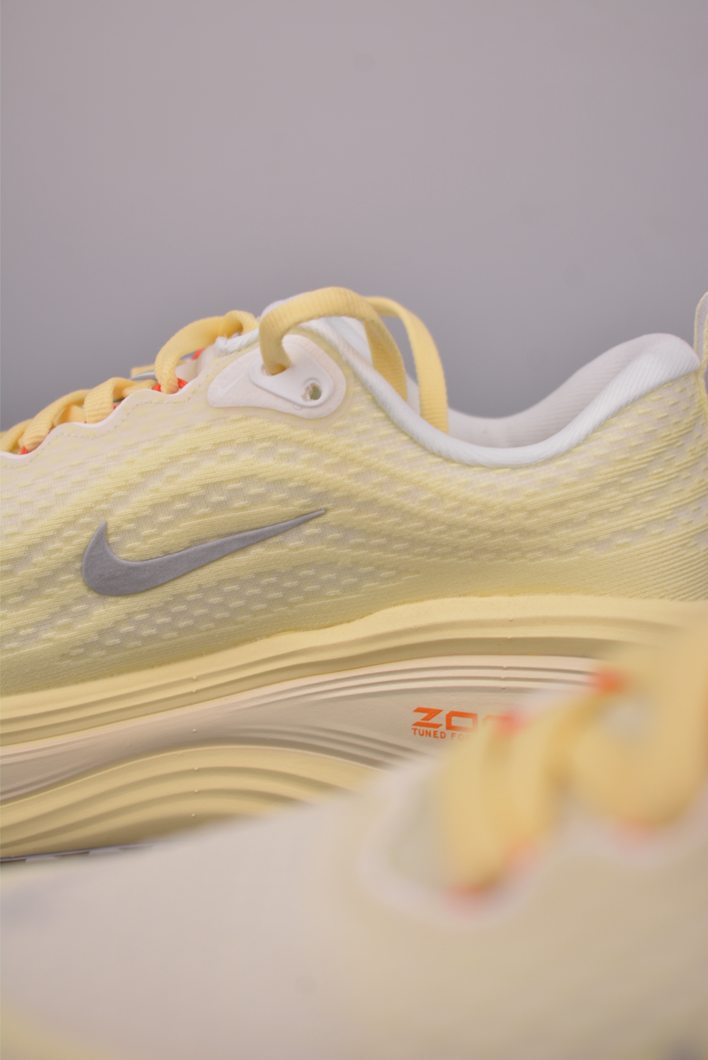 180 Nike Air Zoom Vomero Plus IM5020-100-Chinese UA Cheap High Quatity Brand Clothes Bags handbags Sneakers wholesale wholesaler seller from China Factory suppliers Fashion Clothing Shoes best Quality Beautiful Price 180 Nike Air Zoom Vomero Plus IM5020-100