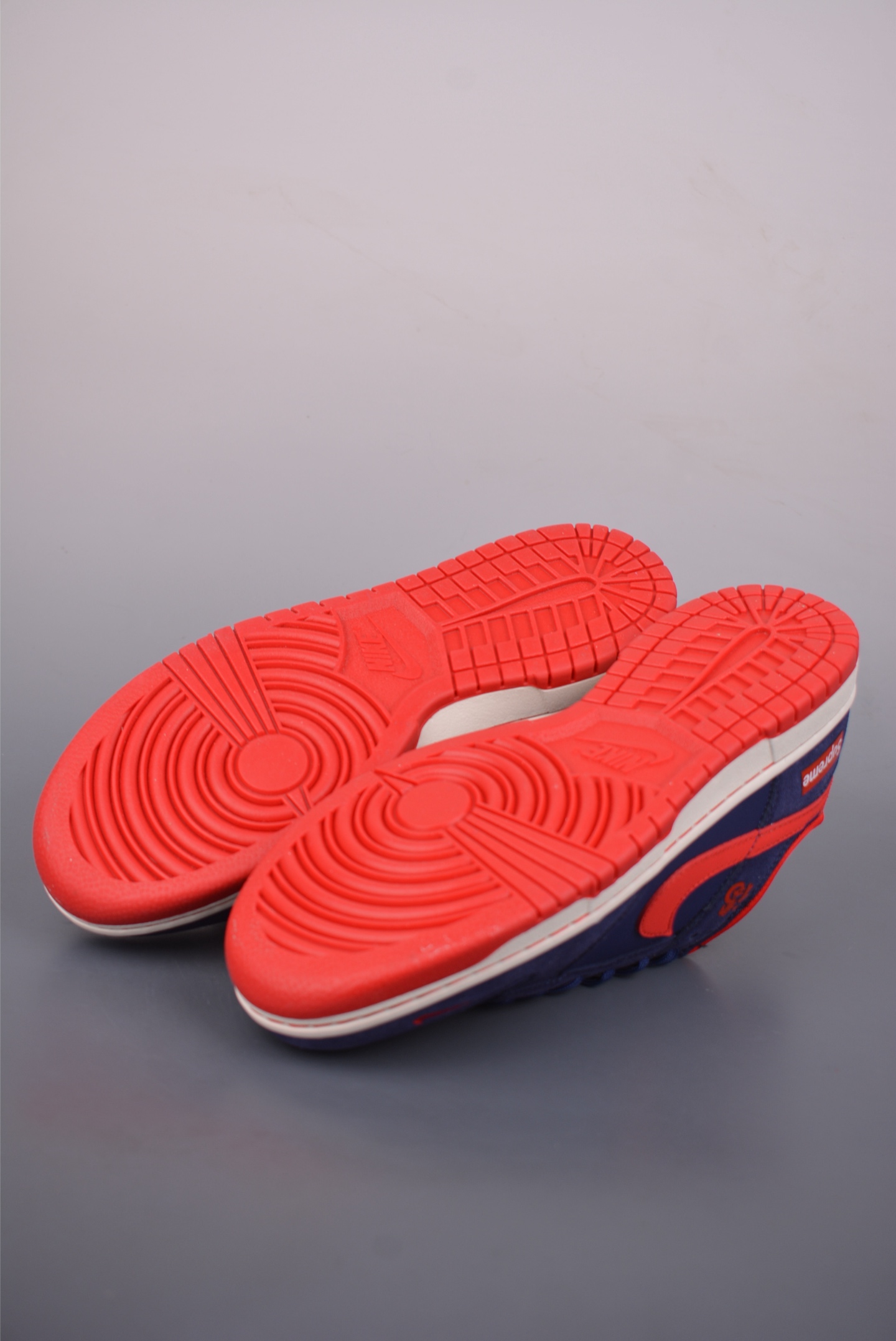 Nike SB Dunk Low Supreme联名 NH0601-487-Top High Quatity Cheap Sneakers Fashion Clothing Clothes Bags handbags Shoes of all Brand wholesale With The best Quality And Beautiful Price from China Factory Chinese suppliers wholesaler seller Nike SB Dunk Low Supreme联名 NH0601-487