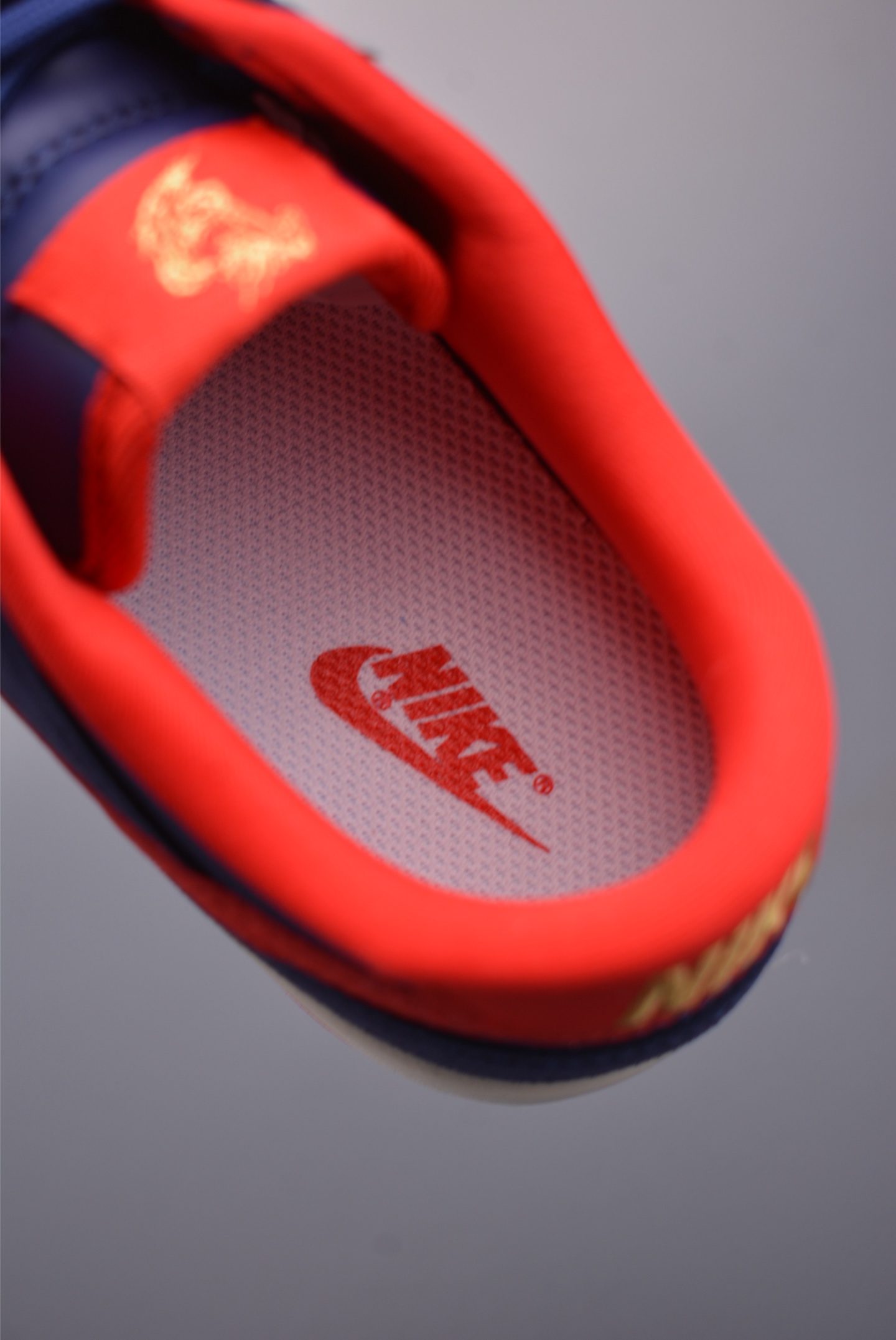 Nike SB Dunk Low Supreme联名 NH0601-487-Top High Quatity Cheap Sneakers Fashion Clothing Clothes Bags handbags Shoes of all Brand wholesale With The best Quality And Beautiful Price from China Factory Chinese suppliers wholesaler seller Nike SB Dunk Low Supreme联名 NH0601-487