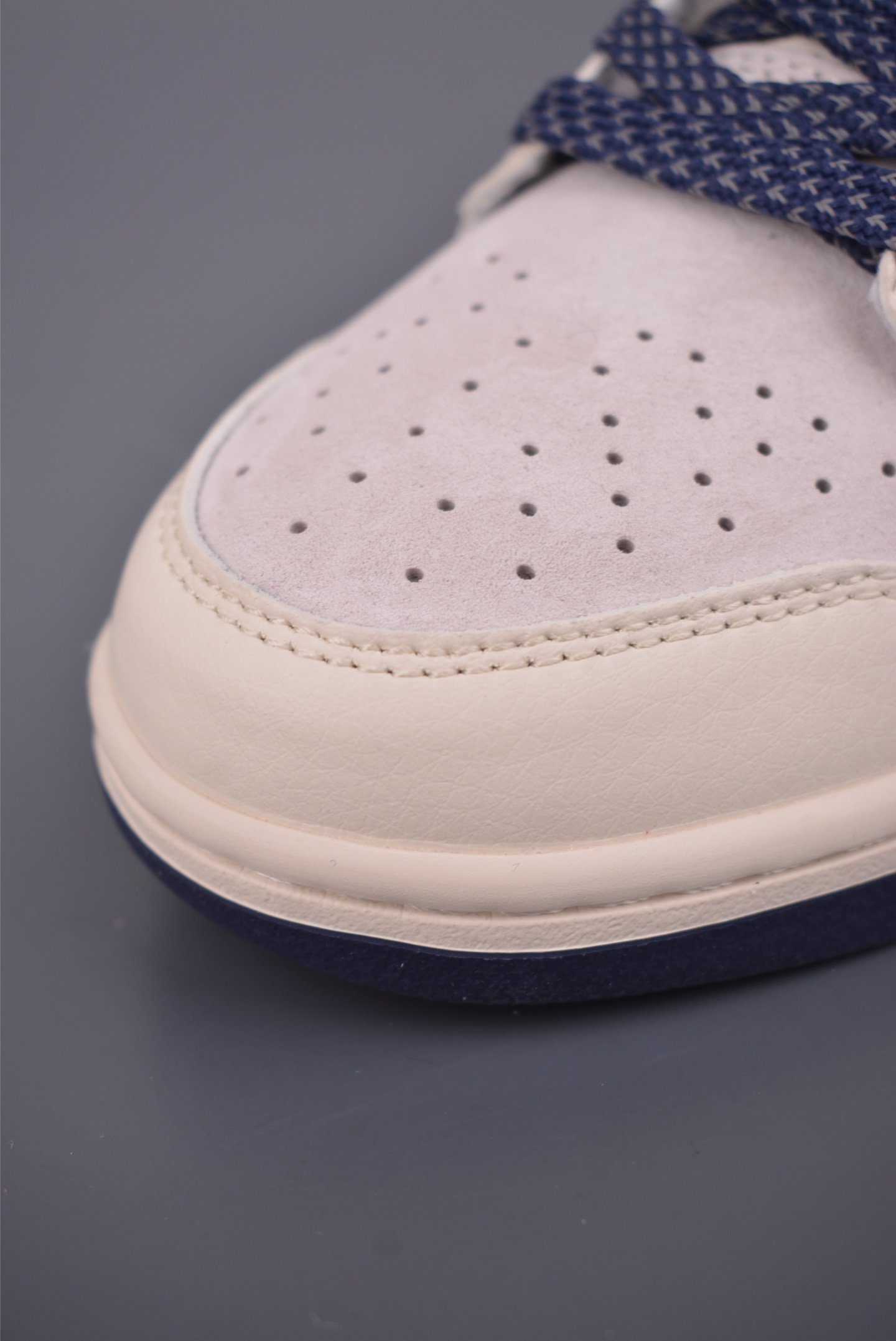 Nike SB Dunk Low 马年限定 ZH2598-804-Top High Quatity Cheap Sneakers Fashion Clothing Clothes Bags handbags Shoes of all Brand wholesale With The best Quality And Beautiful Price from China Factory Chinese suppliers wholesaler seller Nike SB Dunk Low 马年限定 ZH2598-804