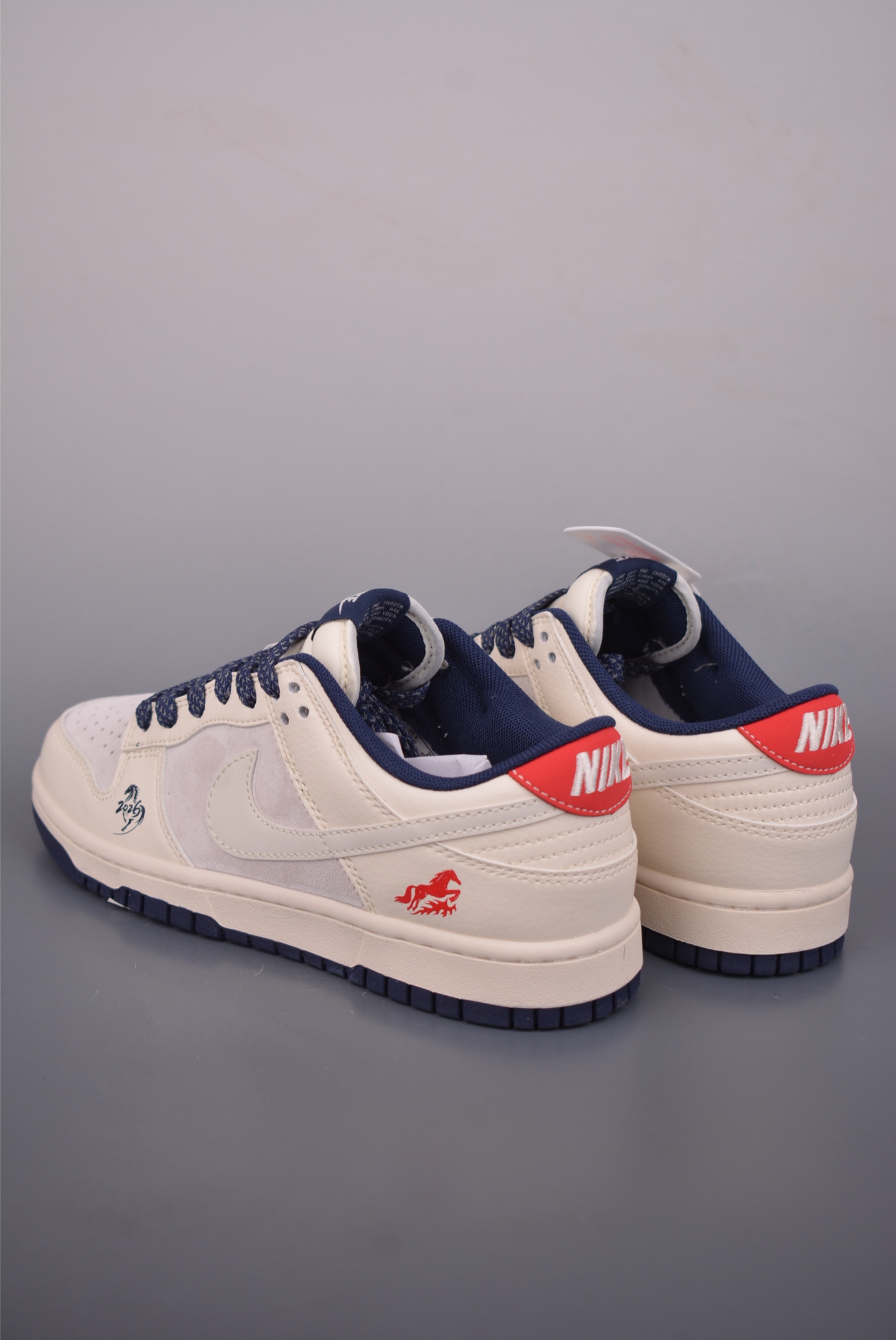 Nike SB Dunk Low 马年限定 ZH2598-804-Top High Quatity Cheap Sneakers Fashion Clothing Clothes Bags handbags Shoes of all Brand wholesale With The best Quality And Beautiful Price from China Factory Chinese suppliers wholesaler seller Nike SB Dunk Low 马年限定 ZH2598-804