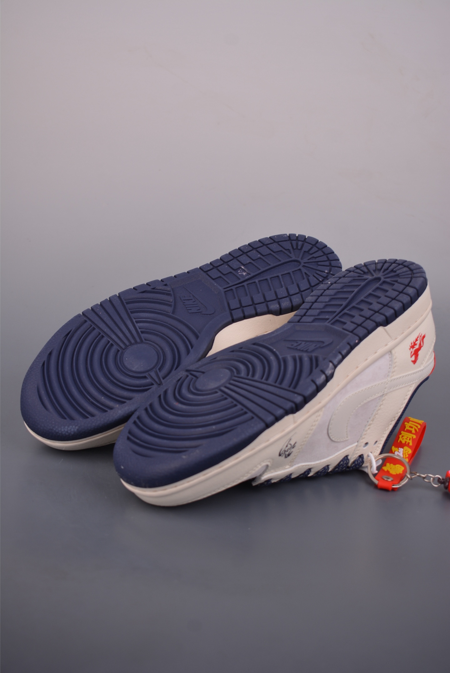 Nike SB Dunk Low 马年限定 ZH2598-804-Top High Quatity Cheap Sneakers Fashion Clothing Clothes Bags handbags Shoes of all Brand wholesale With The best Quality And Beautiful Price from China Factory Chinese suppliers wholesaler seller Nike SB Dunk Low 马年限定 ZH2598-804
