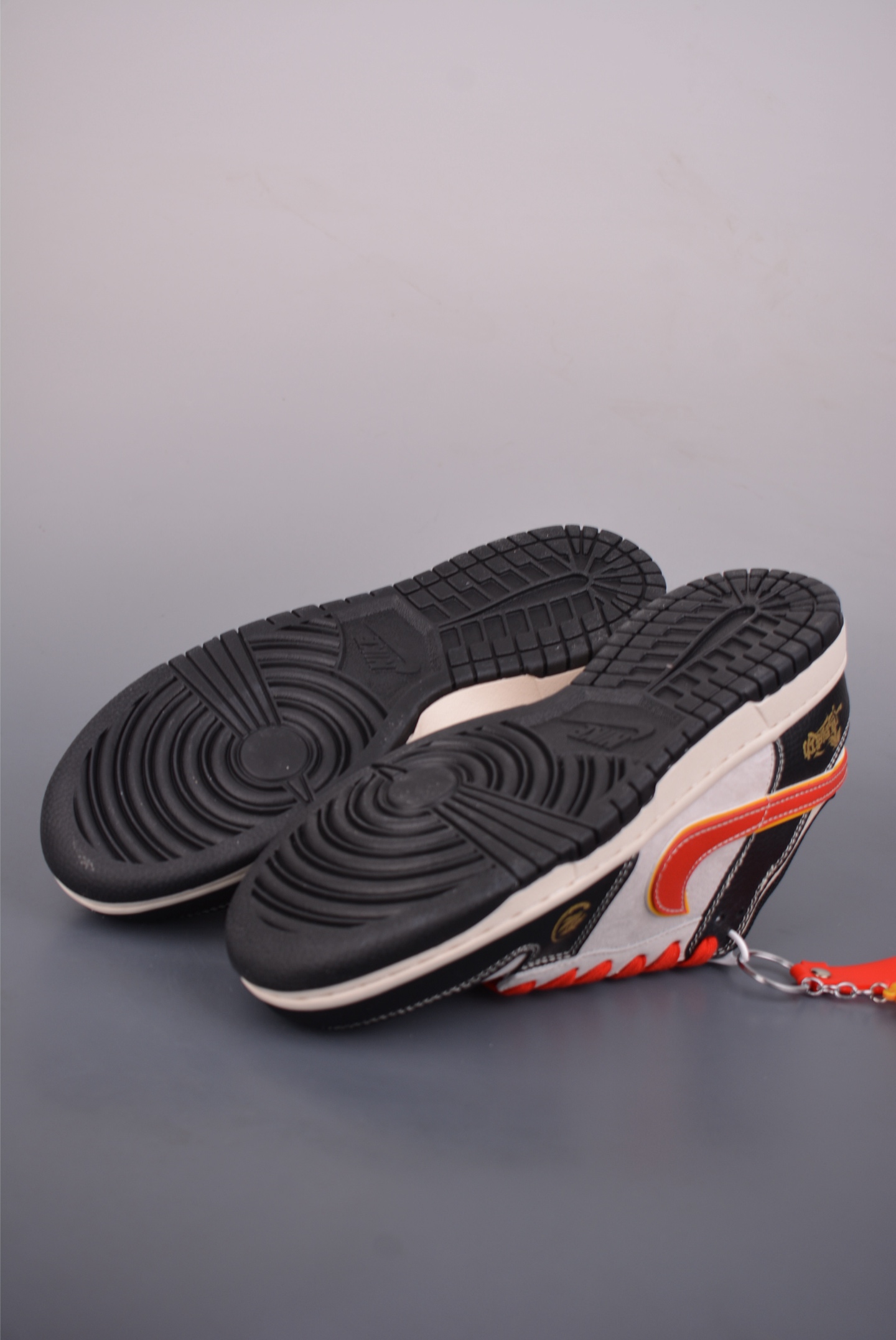 280 Nike SB Dunk Low 马年限定 ZH2598-801-Chinese UA Cheap High Quatity Brand Clothes Bags handbags Sneakers wholesale wholesaler seller from China Factory suppliers Fashion Clothing Shoes best Quality Beautiful Price 280 Nike SB Dunk Low 马年限定 ZH2598-801