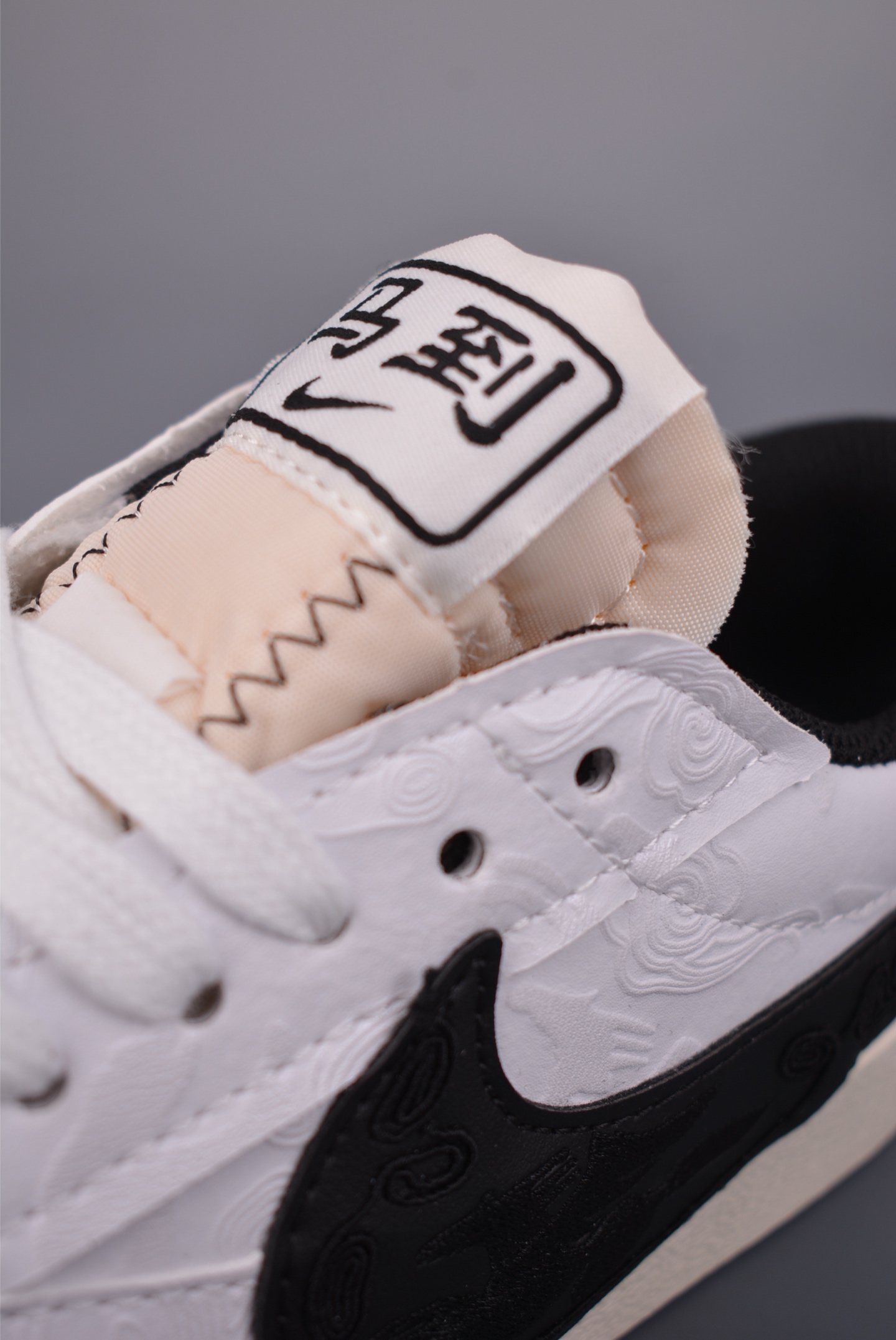 150 NK Blazer Low 77 JUMBO 复古经典开拓者 马年限定 MN2026-004-Chinese UA Cheap High Quatity Brand Clothes Bags handbags Sneakers wholesale wholesaler seller from China Factory suppliers Fashion Clothing Shoes best Quality Beautiful Price 150 NK Blazer Low 77 JUMBO 复古经典开拓者 马年限定 MN2026-004