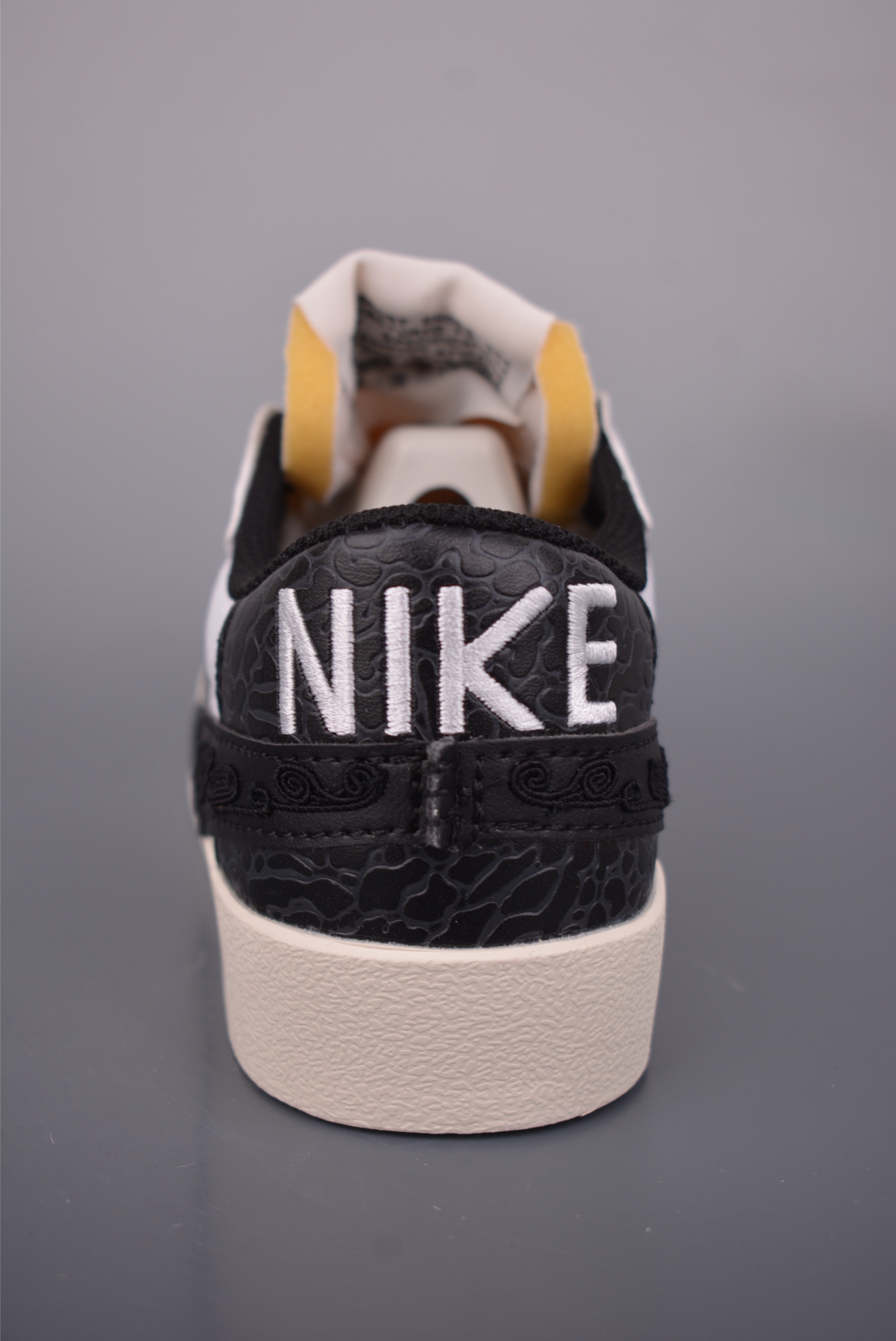150 NK Blazer Low 77 JUMBO 复古经典开拓者 马年限定 MN2026-004-Chinese UA Cheap High Quatity Brand Clothes Bags handbags Sneakers wholesale wholesaler seller from China Factory suppliers Fashion Clothing Shoes best Quality Beautiful Price 150 NK Blazer Low 77 JUMBO 复古经典开拓者 马年限定 MN2026-004