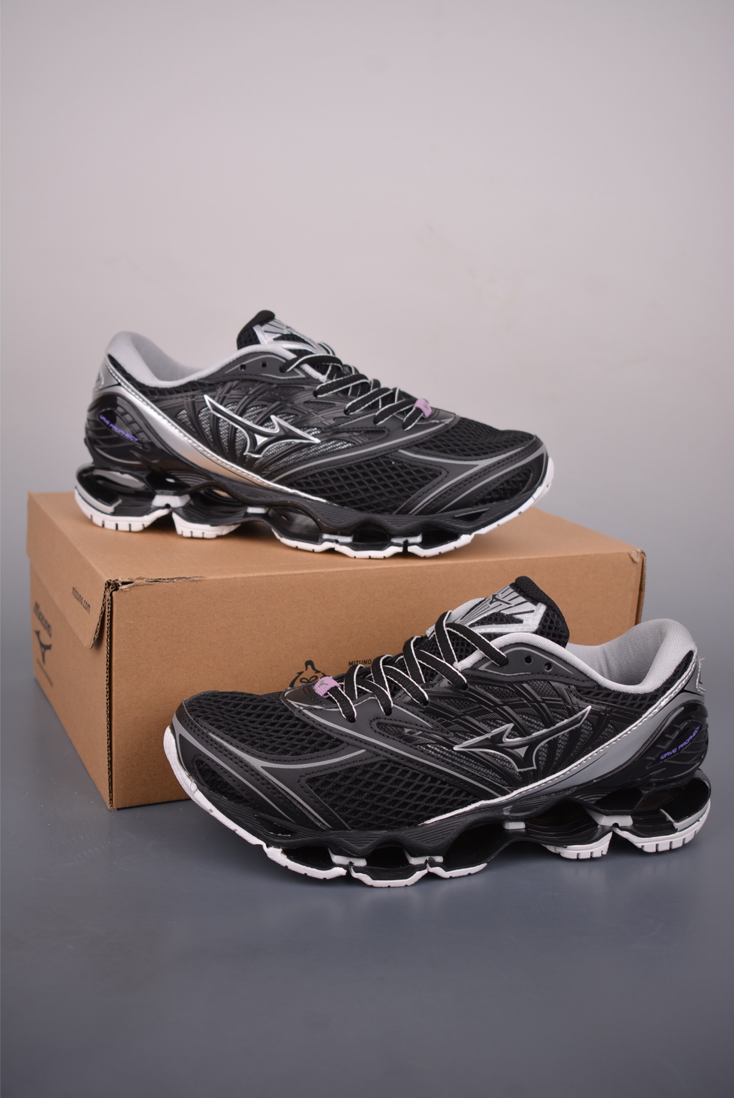 Mizuno 美津浓 SPORTSTYLE 复古时尚休闲舒适减震运动跑步鞋 D1GA222-Top High Quatity Cheap Sneakers Fashion Clothing Clothes Bags handbags Shoes of all Brand wholesale With The best Quality And Beautiful Price from China Factory Chinese suppliers wholesaler seller Mizuno 美津浓 SPORTSTYLE 复古时尚休闲舒适减震运动跑步鞋 D1GA222