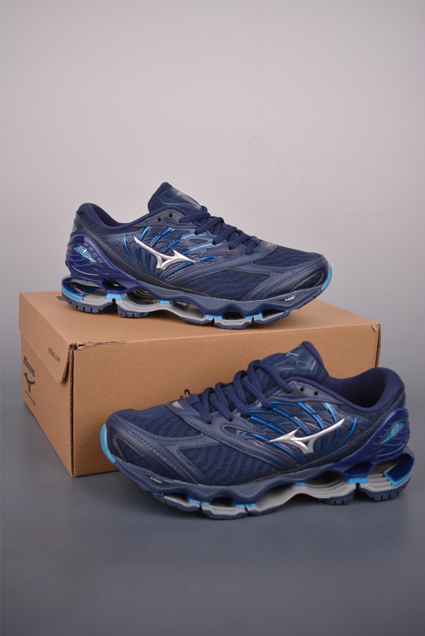 Mizuno 美津浓 SPORTSTYLE 复古时尚休闲舒适减震运动跑步鞋 D1GA222-Top High Quatity Cheap Sneakers Fashion Clothing Clothes Bags handbags Shoes of all Brand wholesale With The best Quality And Beautiful Price from China Factory Chinese suppliers wholesaler seller Mizuno 美津浓 SPORTSTYLE 复古时尚休闲舒适减震运动跑步鞋 D1GA222