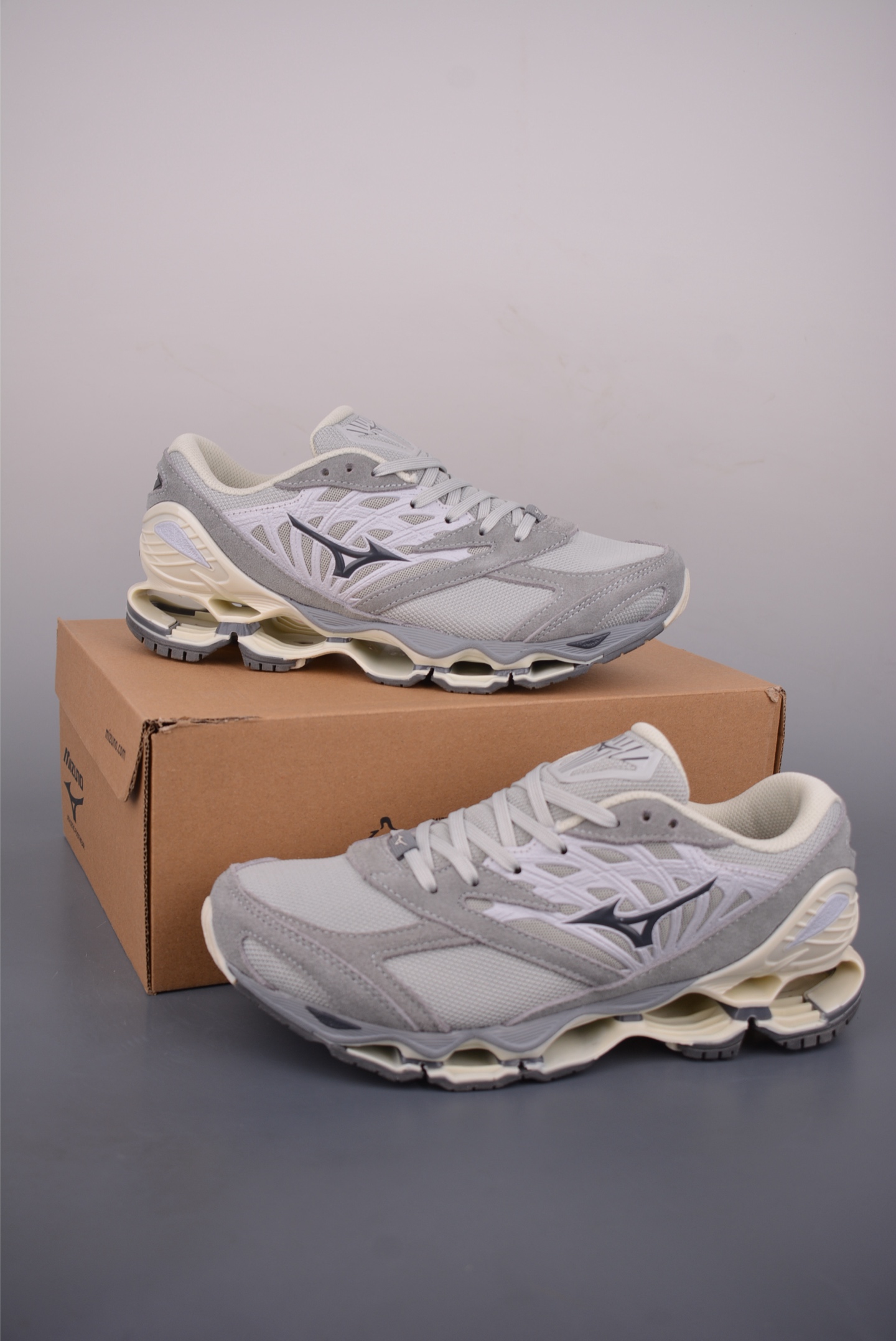 Mizuno 美津浓 SPORTSTYLE 复古时尚休闲舒适减震运动跑步鞋 D1GA222-Top High Quatity Cheap Sneakers Fashion Clothing Clothes Bags handbags Shoes of all Brand wholesale With The best Quality And Beautiful Price from China Factory Chinese suppliers wholesaler seller Mizuno 美津浓 SPORTSTYLE 复古时尚休闲舒适减震运动跑步鞋 D1GA222