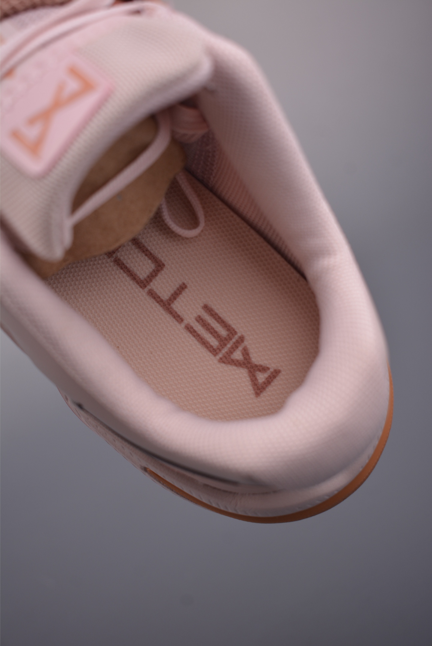NIKE METCON 10男子透气轻便训练鞋 冬季健身缓震运动 HQ2620-602-Top High Quatity Cheap Sneakers Fashion Clothing Clothes Bags handbags Shoes of all Brand wholesale With The best Quality And Beautiful Price from China Factory Chinese suppliers wholesaler seller NIKE METCON 10男子透气轻便训练鞋 冬季健身缓震运动 HQ2620-602