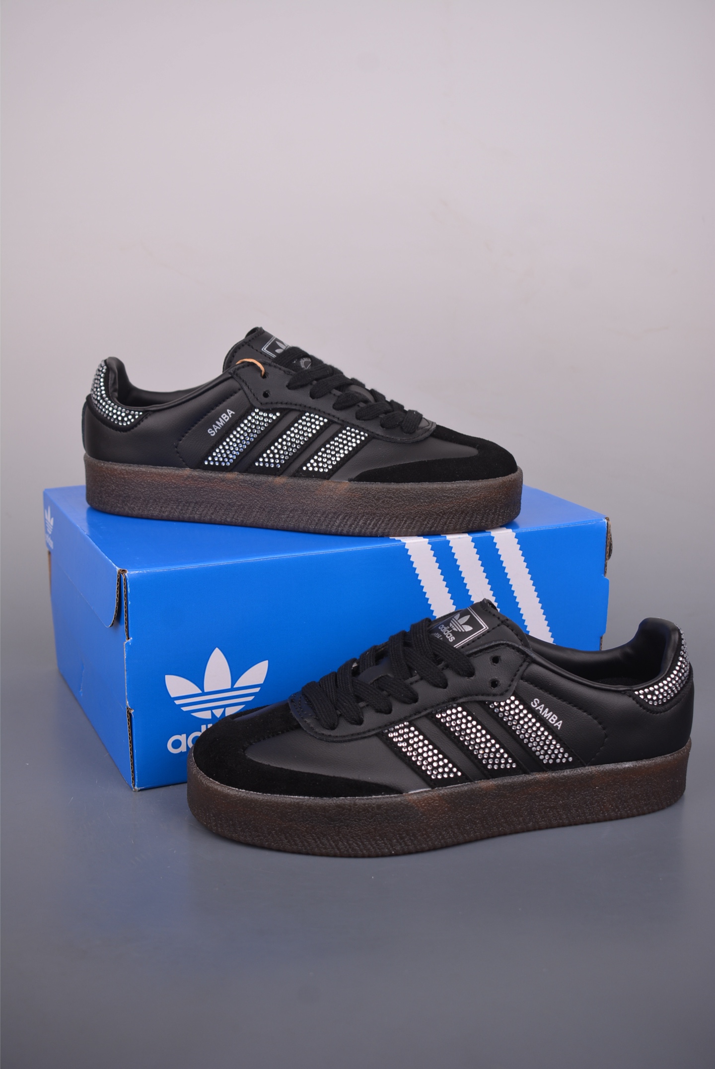 adidas originals Samba IH4045-Top High Quatity Cheap Sneakers Fashion Clothing Clothes Bags handbags Shoes of all Brand wholesale With The best Quality And Beautiful Price from China Factory Chinese suppliers wholesaler seller adidas originals Samba IH4045