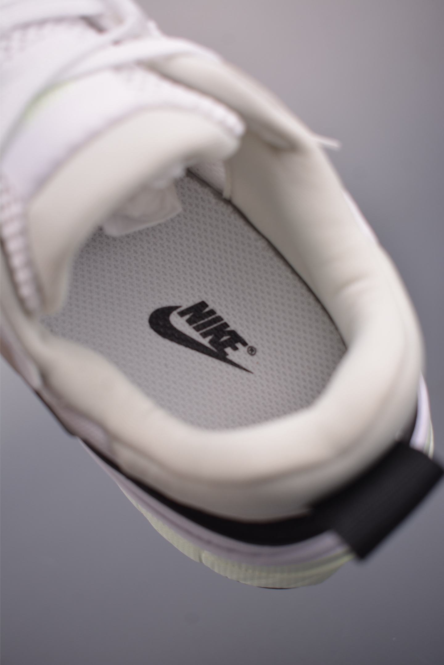 NIKE V2K Runtekk 版本 减震防滑复古低帮跑步鞋 FD0736-109-Top High Quatity Cheap Sneakers Fashion Clothing Clothes Bags handbags Shoes of all Brand wholesale With The best Quality And Beautiful Price from China Factory Chinese suppliers wholesaler seller NIKE V2K Runtekk 版本 减震防滑复古低帮跑步鞋 FD0736-109