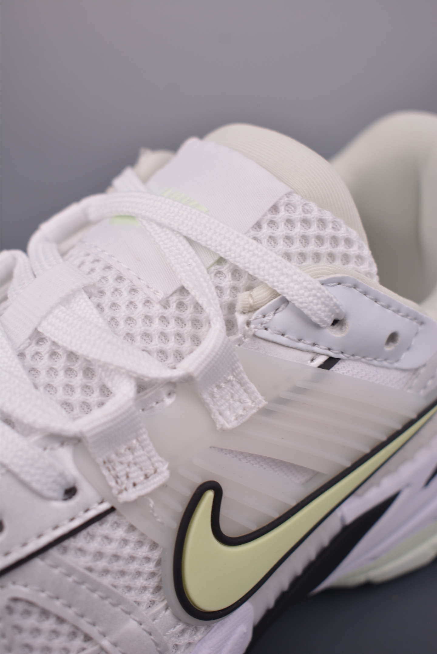 NIKE V2K Runtekk 版本 减震防滑复古低帮跑步鞋 FD0736-109-Top High Quatity Cheap Sneakers Fashion Clothing Clothes Bags handbags Shoes of all Brand wholesale With The best Quality And Beautiful Price from China Factory Chinese suppliers wholesaler seller NIKE V2K Runtekk 版本 减震防滑复古低帮跑步鞋 FD0736-109