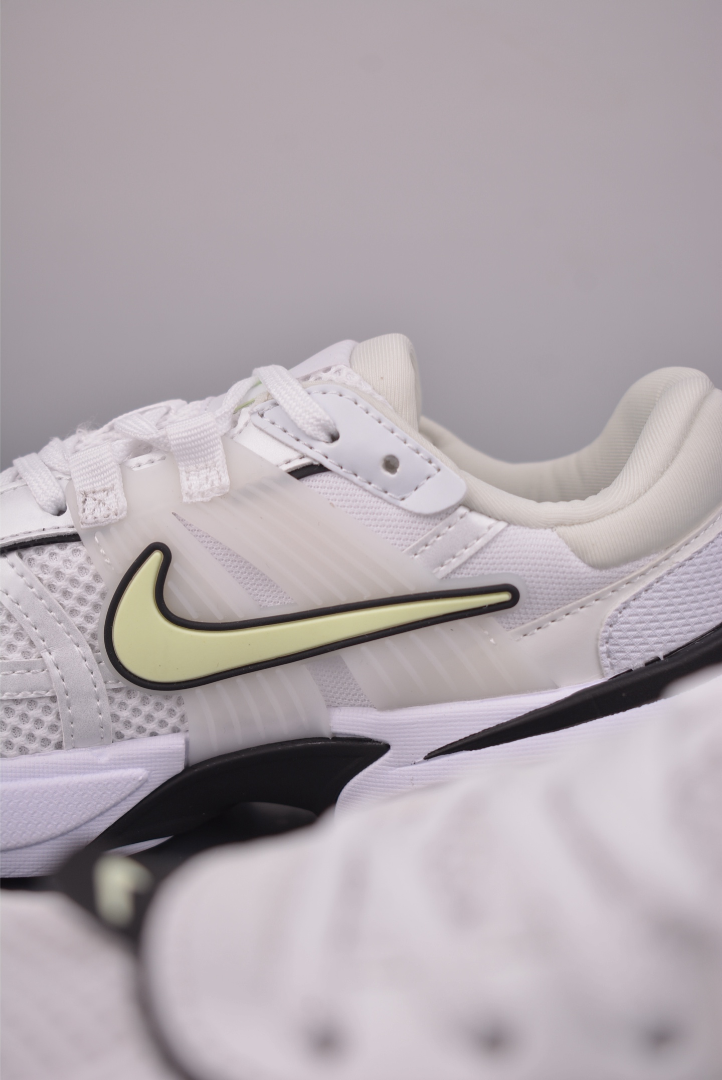 NIKE V2K Runtekk 版本 减震防滑复古低帮跑步鞋 FD0736-109-Top High Quatity Cheap Sneakers Fashion Clothing Clothes Bags handbags Shoes of all Brand wholesale With The best Quality And Beautiful Price from China Factory Chinese suppliers wholesaler seller NIKE V2K Runtekk 版本 减震防滑复古低帮跑步鞋 FD0736-109