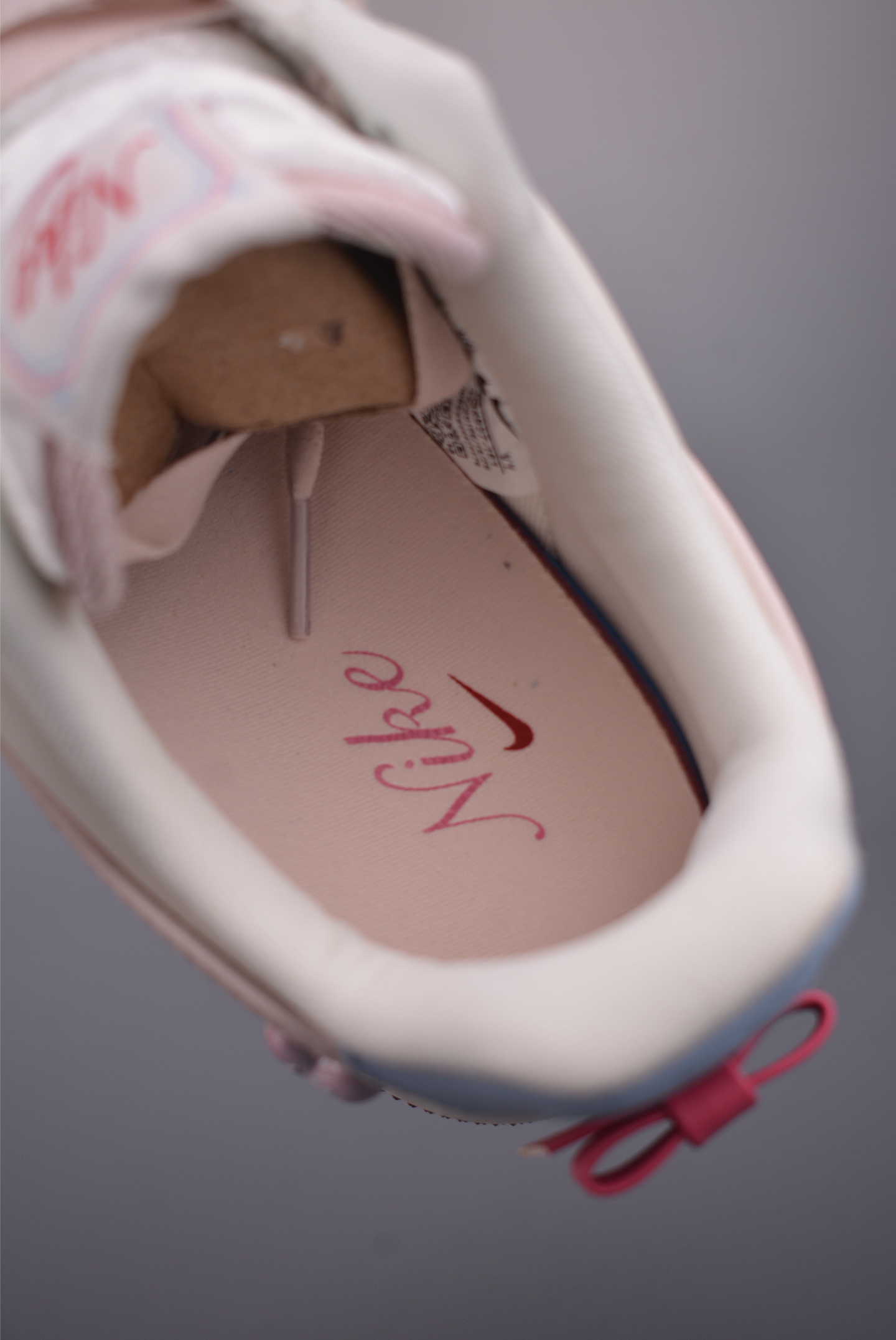 Nike Air Force 1 Low 情人节限定 IQ4937-161