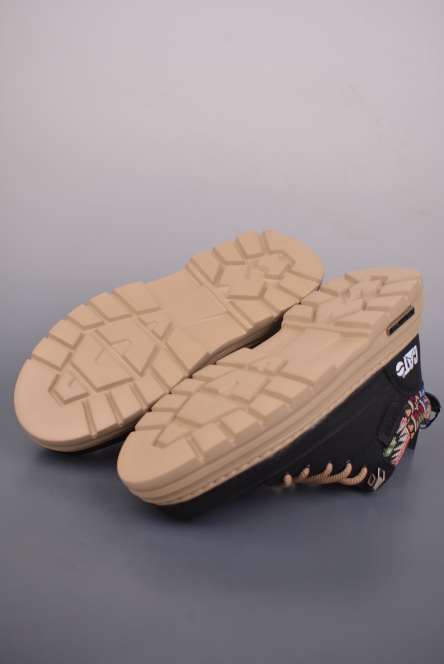 CAT卡特 户外夏季透气 休闲系列 CN8608-Top High Quatity Cheap Sneakers Fashion Clothing Clothes Bags handbags Shoes of all Brand wholesale With The best Quality And Beautiful Price from China Factory Chinese suppliers wholesaler seller CAT卡特 户外夏季透气 休闲系列 CN8608
