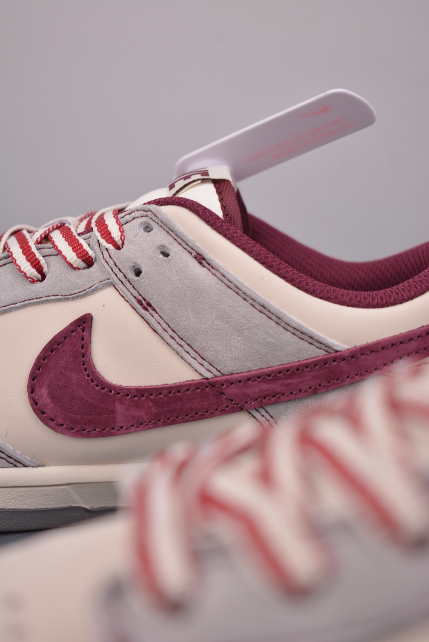 Nike SB Dunk Low 情人节限定 SG6688-009-Top High Quatity Cheap Sneakers Fashion Clothing Clothes Bags handbags Shoes of all Brand wholesale With The best Quality And Beautiful Price from China Factory Chinese suppliers wholesaler seller Nike SB Dunk Low 情人节限定 SG6688-009