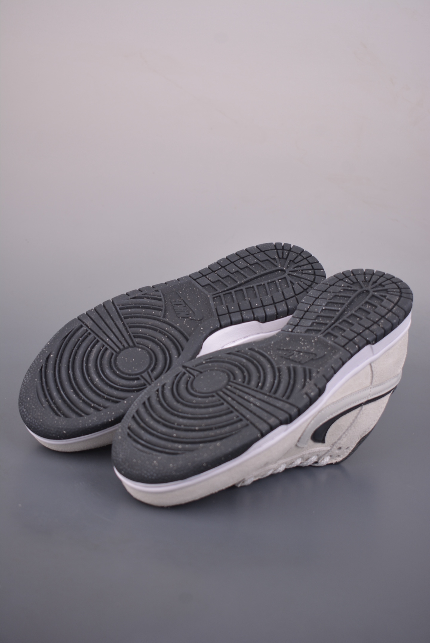 NIKE SB Dunk Low HV180-101-Top High Quatity Cheap Sneakers Fashion Clothing Clothes Bags handbags Shoes of all Brand wholesale With The best Quality And Beautiful Price from China Factory Chinese suppliers wholesaler seller NIKE SB Dunk Low HV180-101