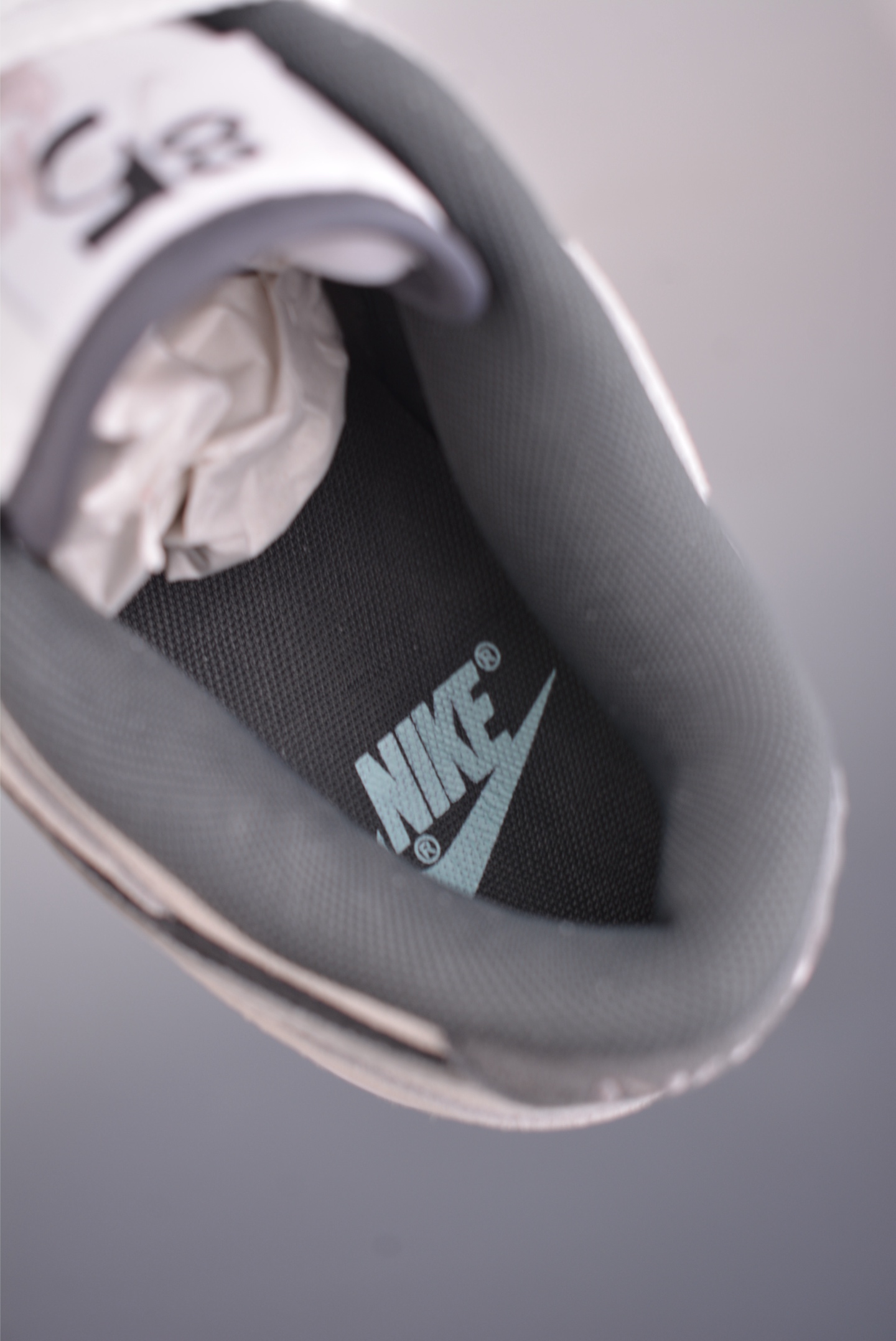 NIKE SB Dunk Low HV180-101-Top High Quatity Cheap Sneakers Fashion Clothing Clothes Bags handbags Shoes of all Brand wholesale With The best Quality And Beautiful Price from China Factory Chinese suppliers wholesaler seller NIKE SB Dunk Low HV180-101