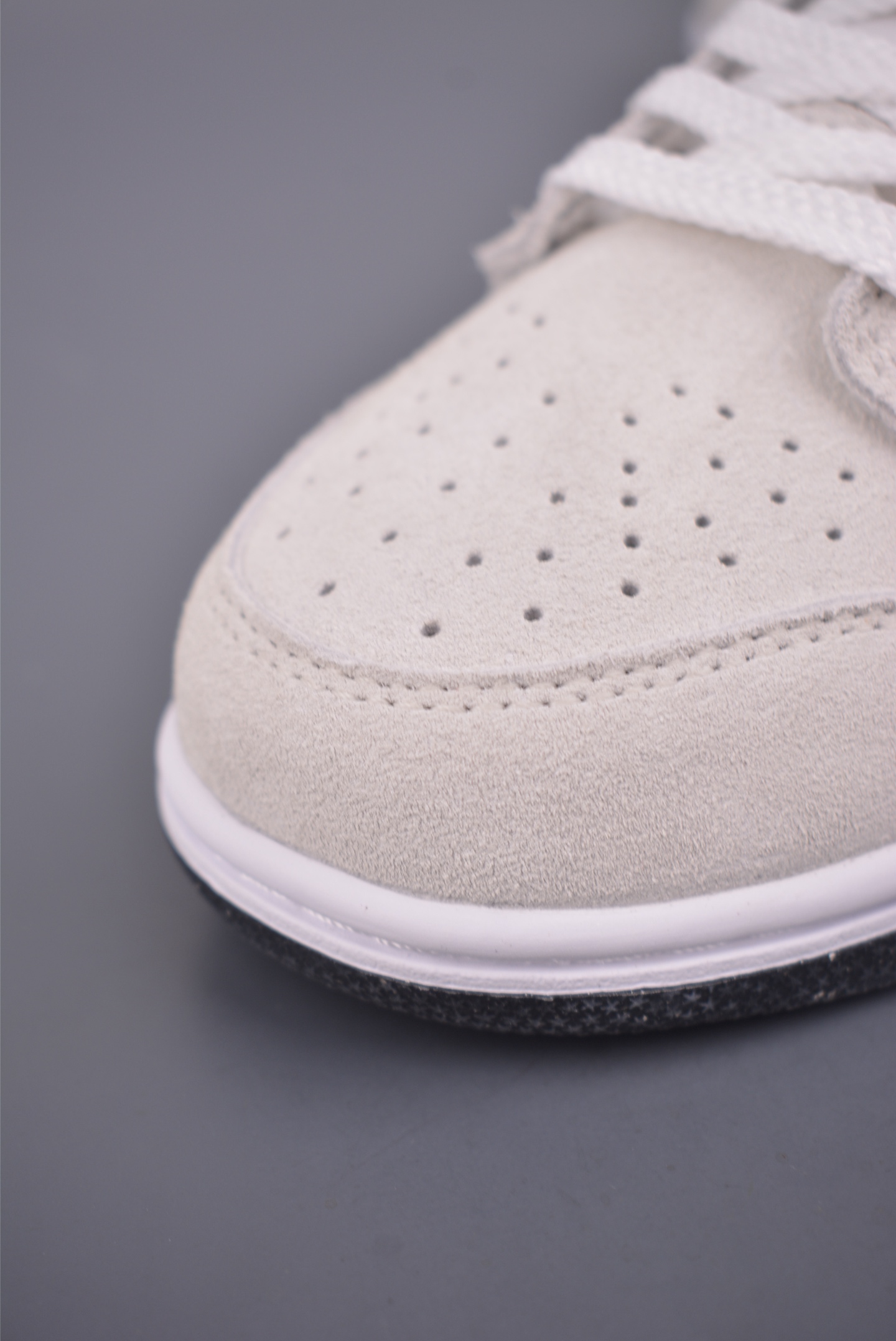 NIKE SB Dunk Low HV180-101-Top High Quatity Cheap Sneakers Fashion Clothing Clothes Bags handbags Shoes of all Brand wholesale With The best Quality And Beautiful Price from China Factory Chinese suppliers wholesaler seller NIKE SB Dunk Low HV180-101