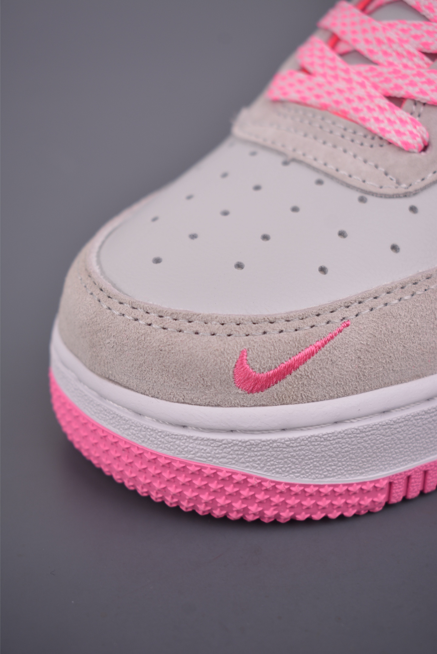 260 Nike Air Force 1 Low Hello Kitty联名 SS1979-008-Chinese UA Cheap High Quatity Brand Clothes Bags handbags Sneakers wholesale wholesaler seller from China Factory suppliers Fashion Clothing Shoes best Quality Beautiful Price 260 Nike Air Force 1 Low Hello Kitty联名 SS1979-008